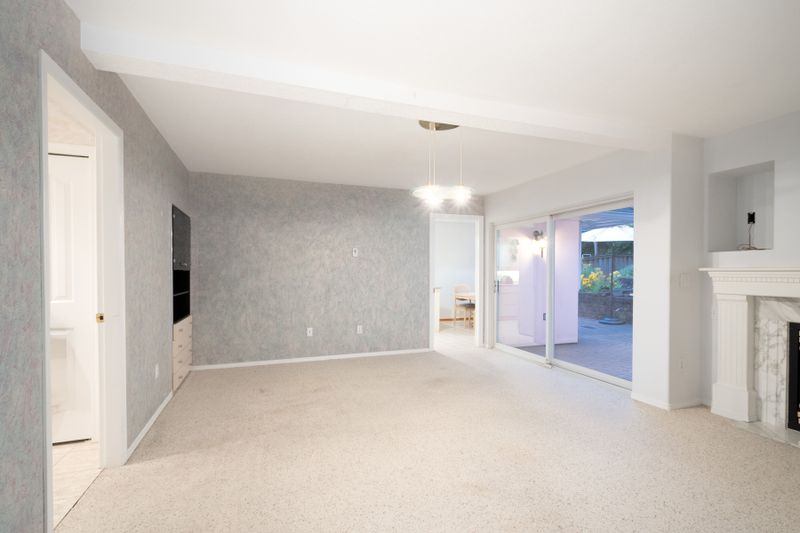 028 at 937 Westmount Drive, College Park PM, Port Moody