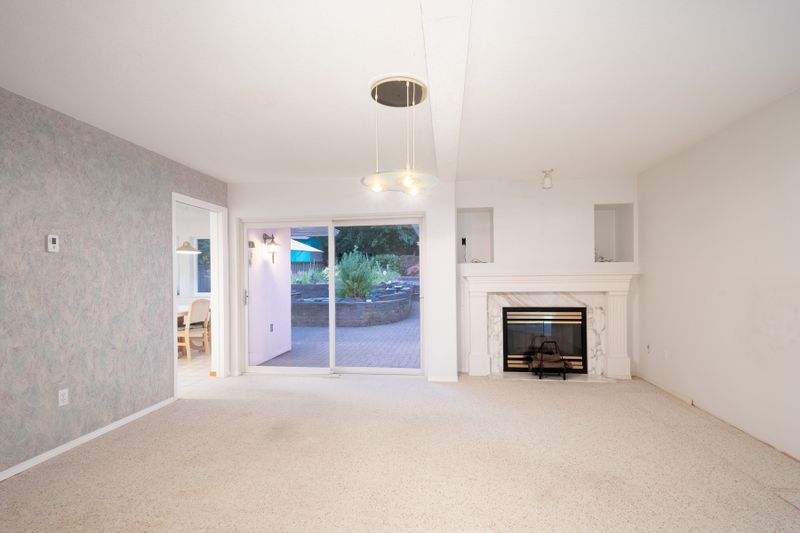 030 at 937 Westmount Drive, College Park PM, Port Moody