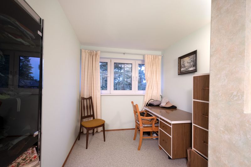 046 at 937 Westmount Drive, College Park PM, Port Moody