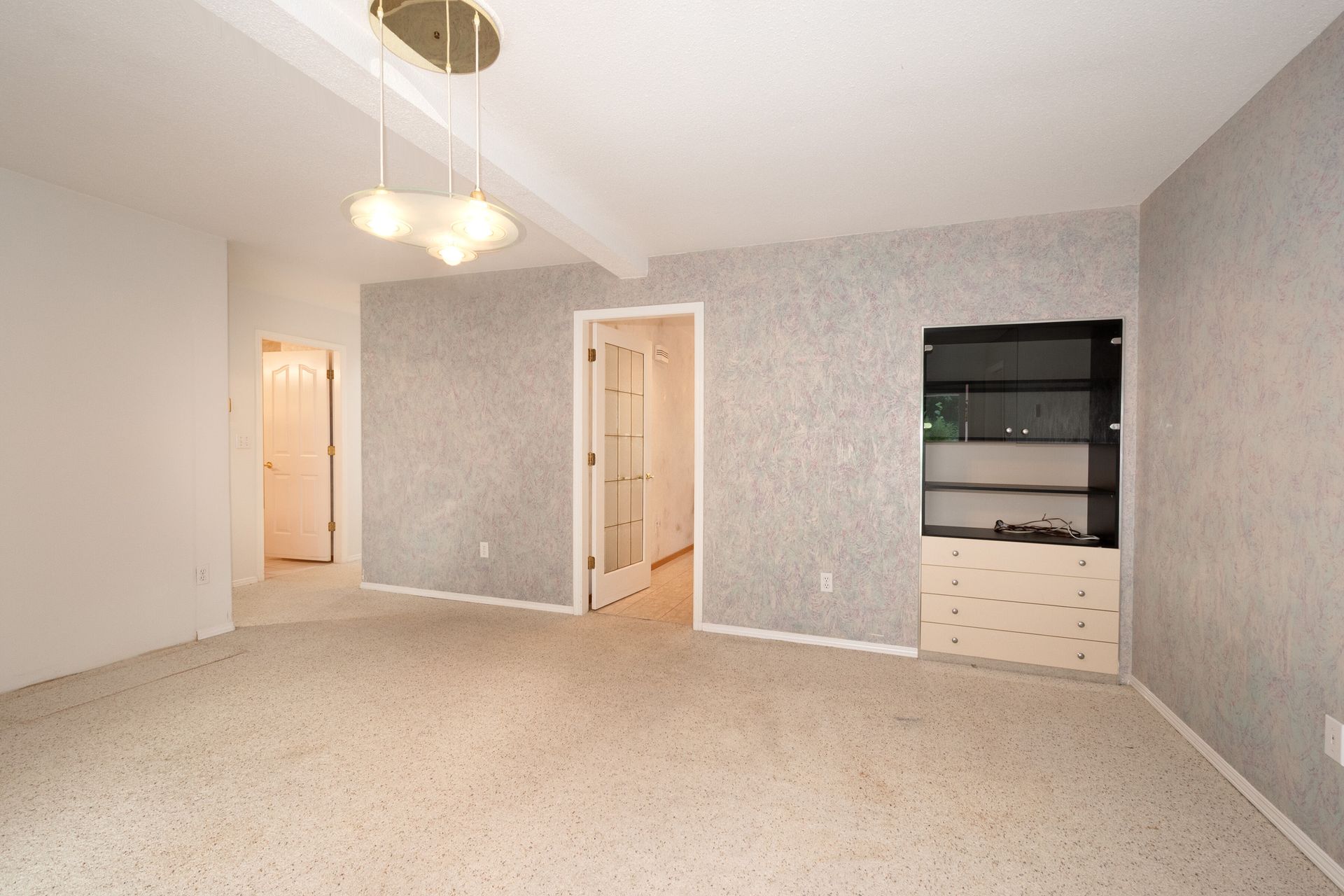 031 at 937 Westmount Drive, College Park PM, Port Moody