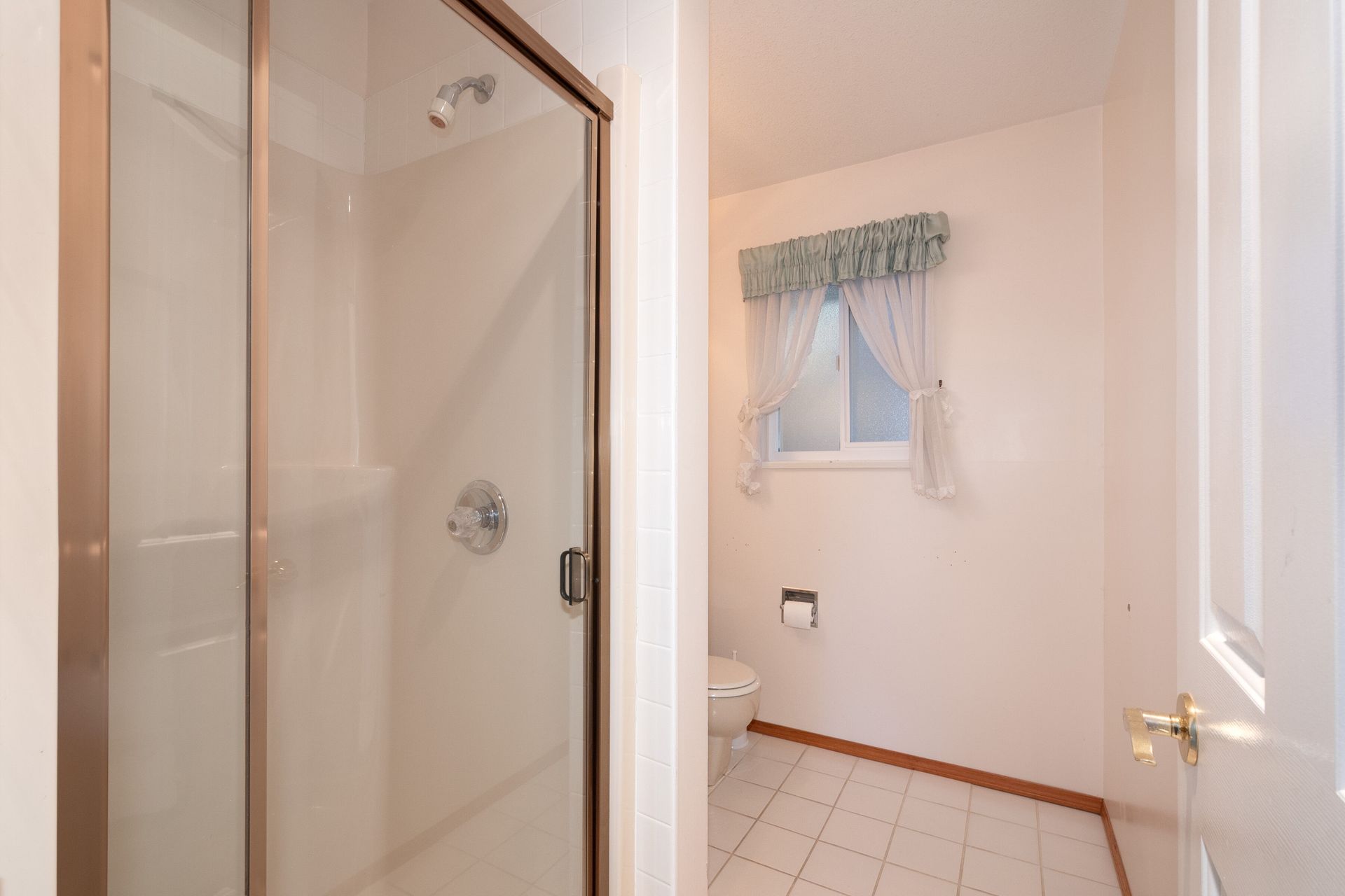 036 at 937 Westmount Drive, College Park PM, Port Moody