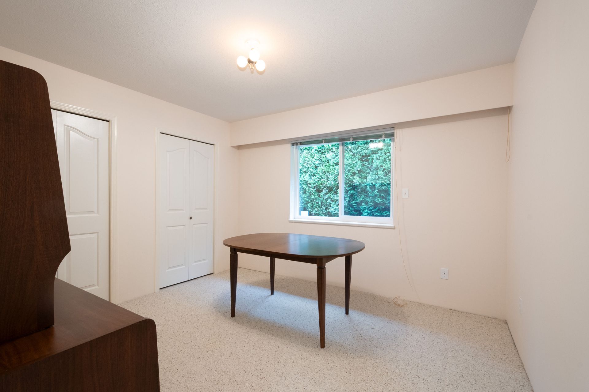 039 at 937 Westmount Drive, College Park PM, Port Moody