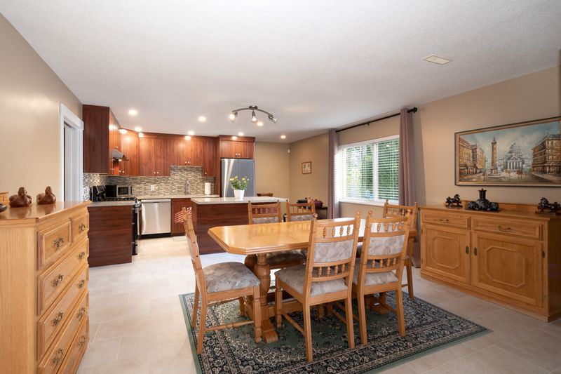 074 at 3 Maple Drive, Heritage Woods PM, Port Moody