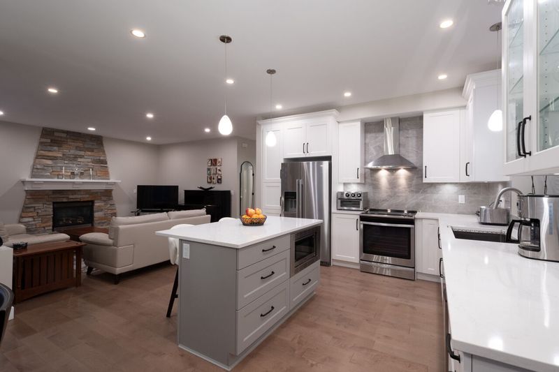 021 at 164 Sycamore Drive, Heritage Woods PM, Port Moody