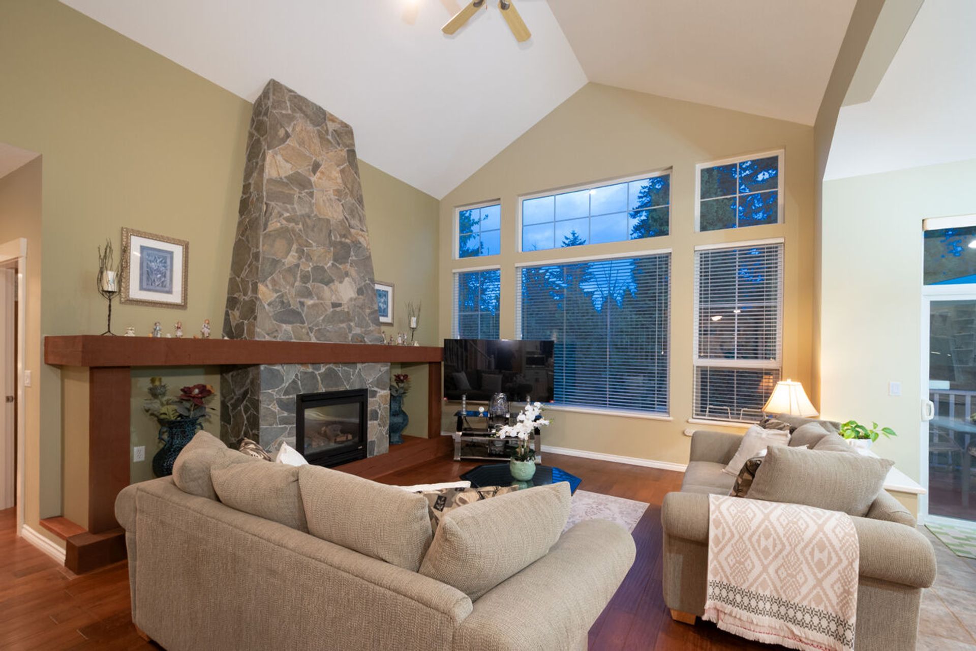 020 at 10 Ashwood Drive, Heritage Woods PM, Port Moody