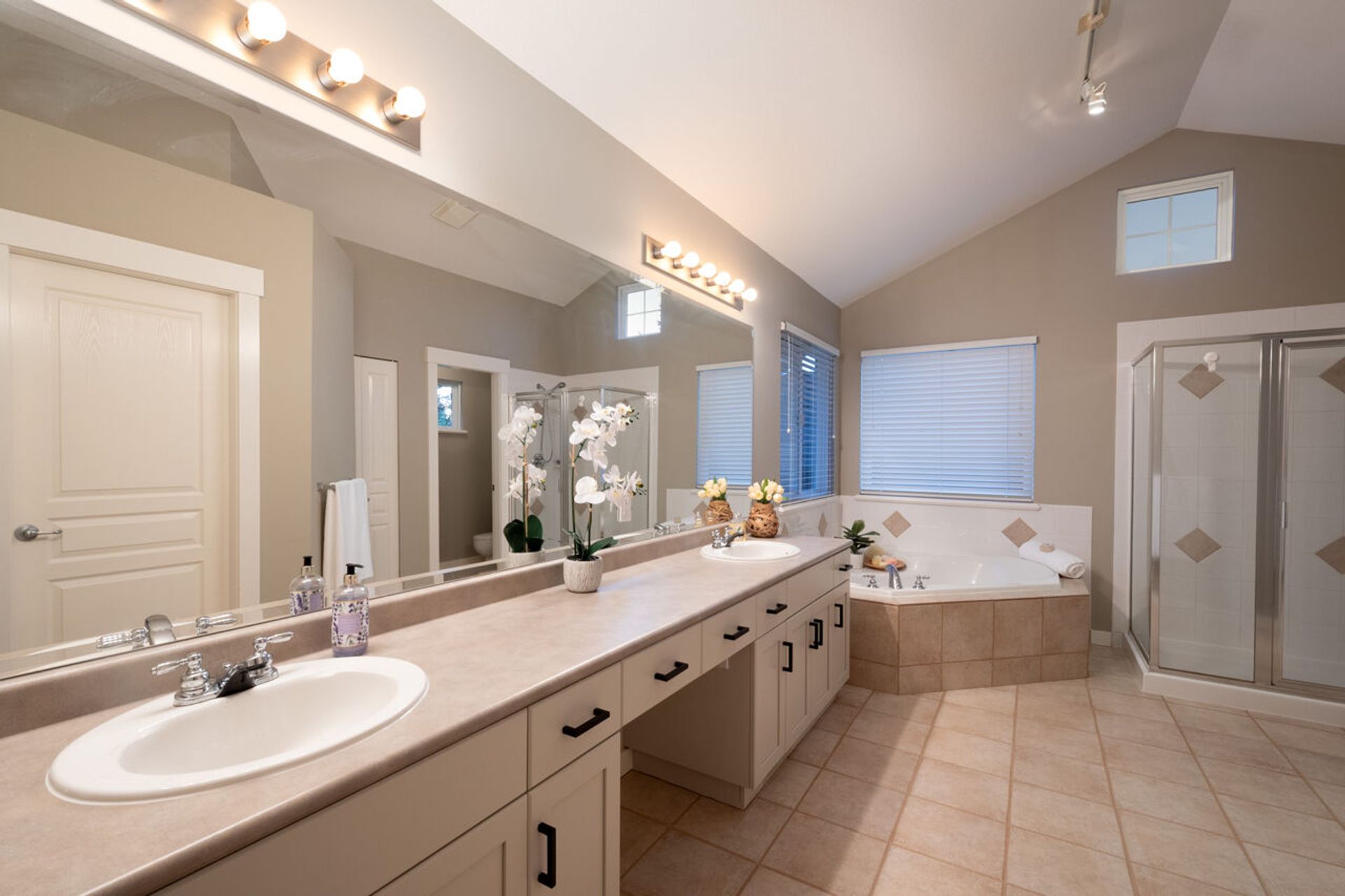 066 at 10 Ashwood Drive, Heritage Woods PM, Port Moody