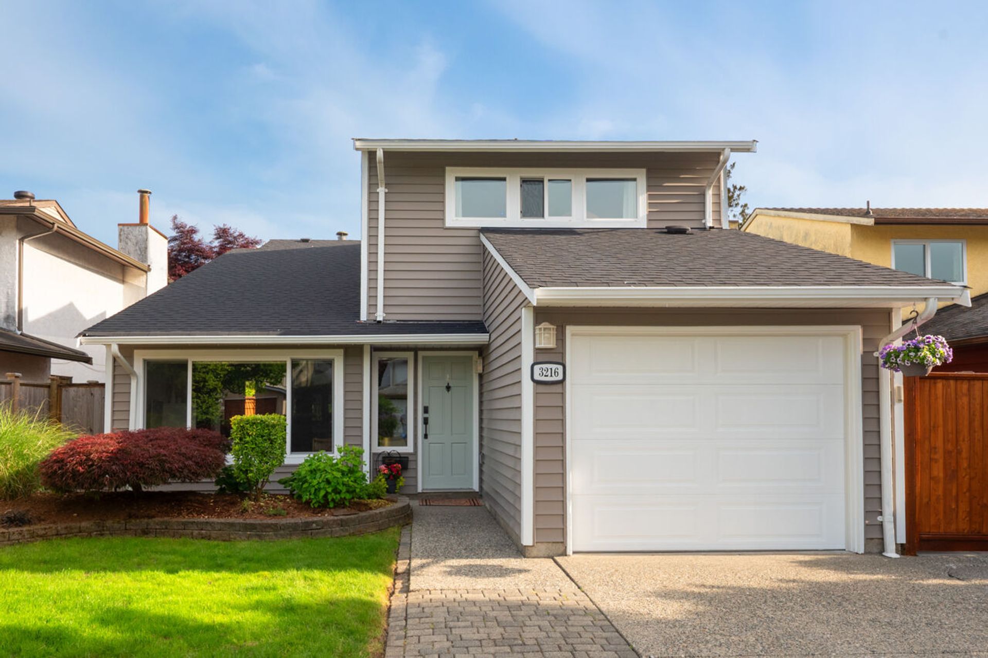 003 at 3216 Savary Avenue, New Horizons, Coquitlam