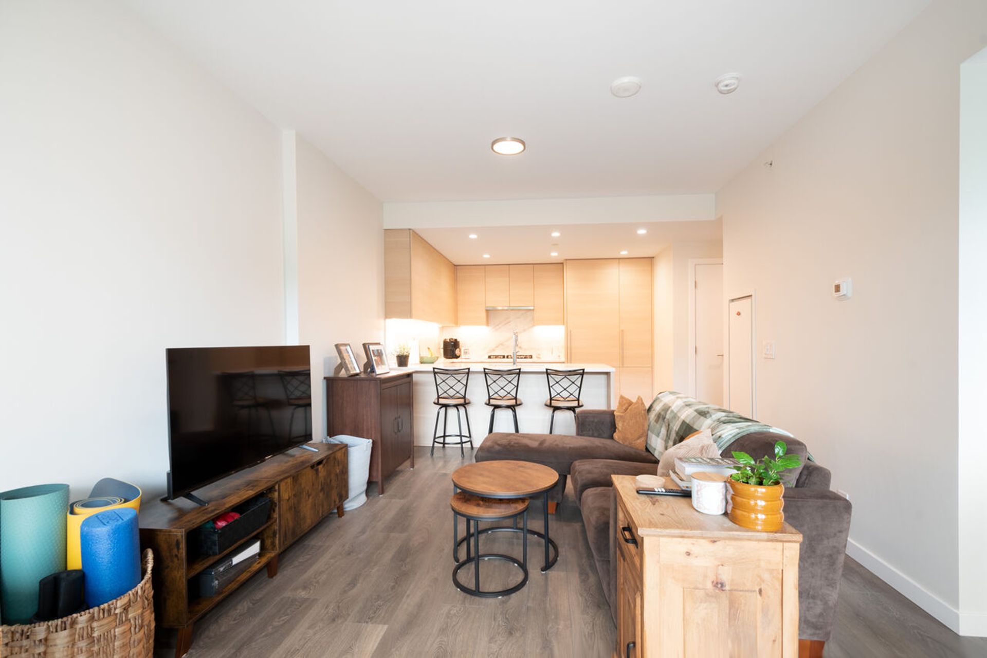 015 at 905 - 308 Morrissey Road, Port Moody Centre, Port Moody
