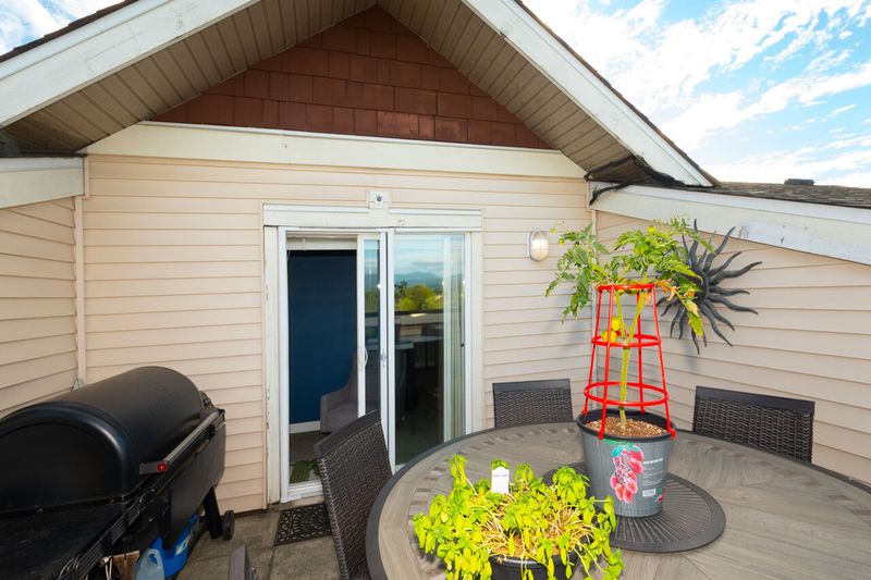 045 at 409 - 19677 Meadow Gardens Way, North Meadows PI, Pitt Meadows