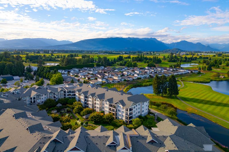 096 at 409 - 19677 Meadow Gardens Way, North Meadows PI, Pitt Meadows