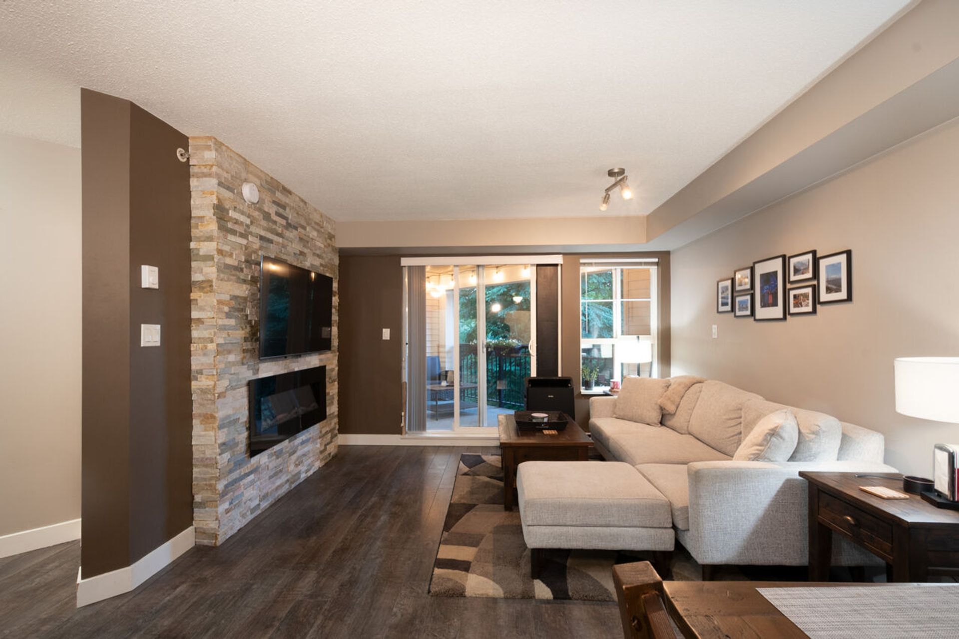 016 at 409 - 19677 Meadow Gardens Way, North Meadows PI, Pitt Meadows