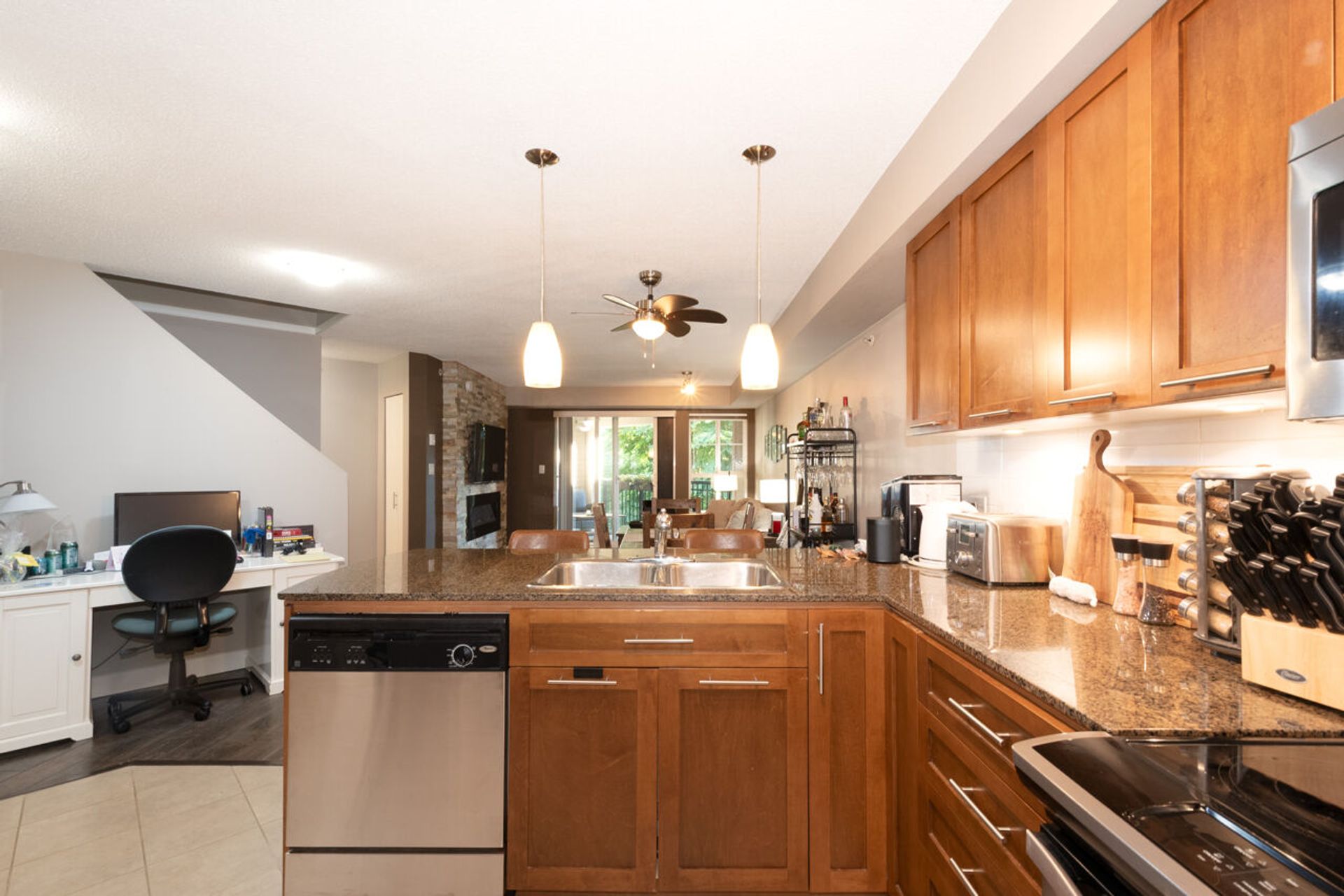 034 at 409 - 19677 Meadow Gardens Way, North Meadows PI, Pitt Meadows