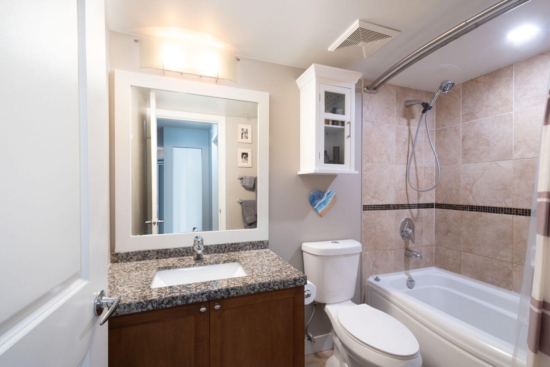 041 at 409 - 19677 Meadow Gardens Way, North Meadows PI, Pitt Meadows