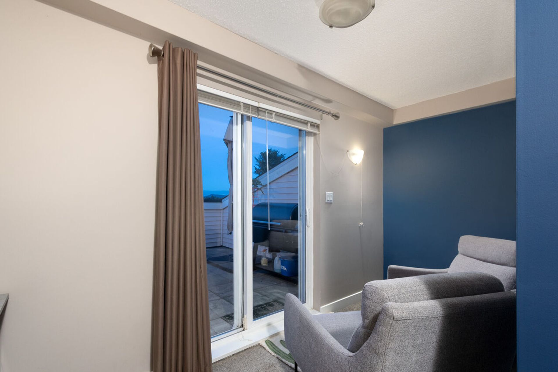 044 at 409 - 19677 Meadow Gardens Way, North Meadows PI, Pitt Meadows