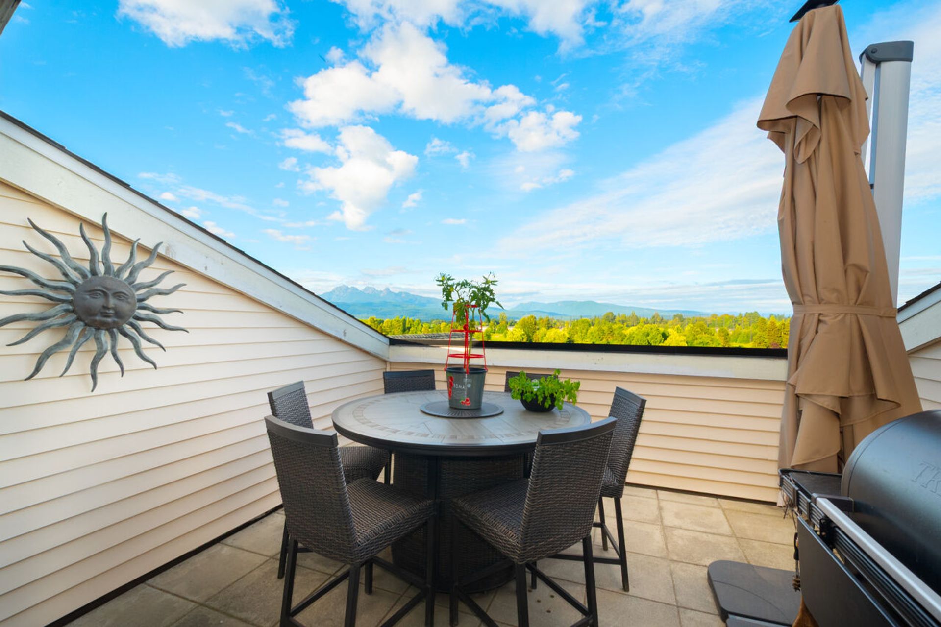 046 at 409 - 19677 Meadow Gardens Way, North Meadows PI, Pitt Meadows