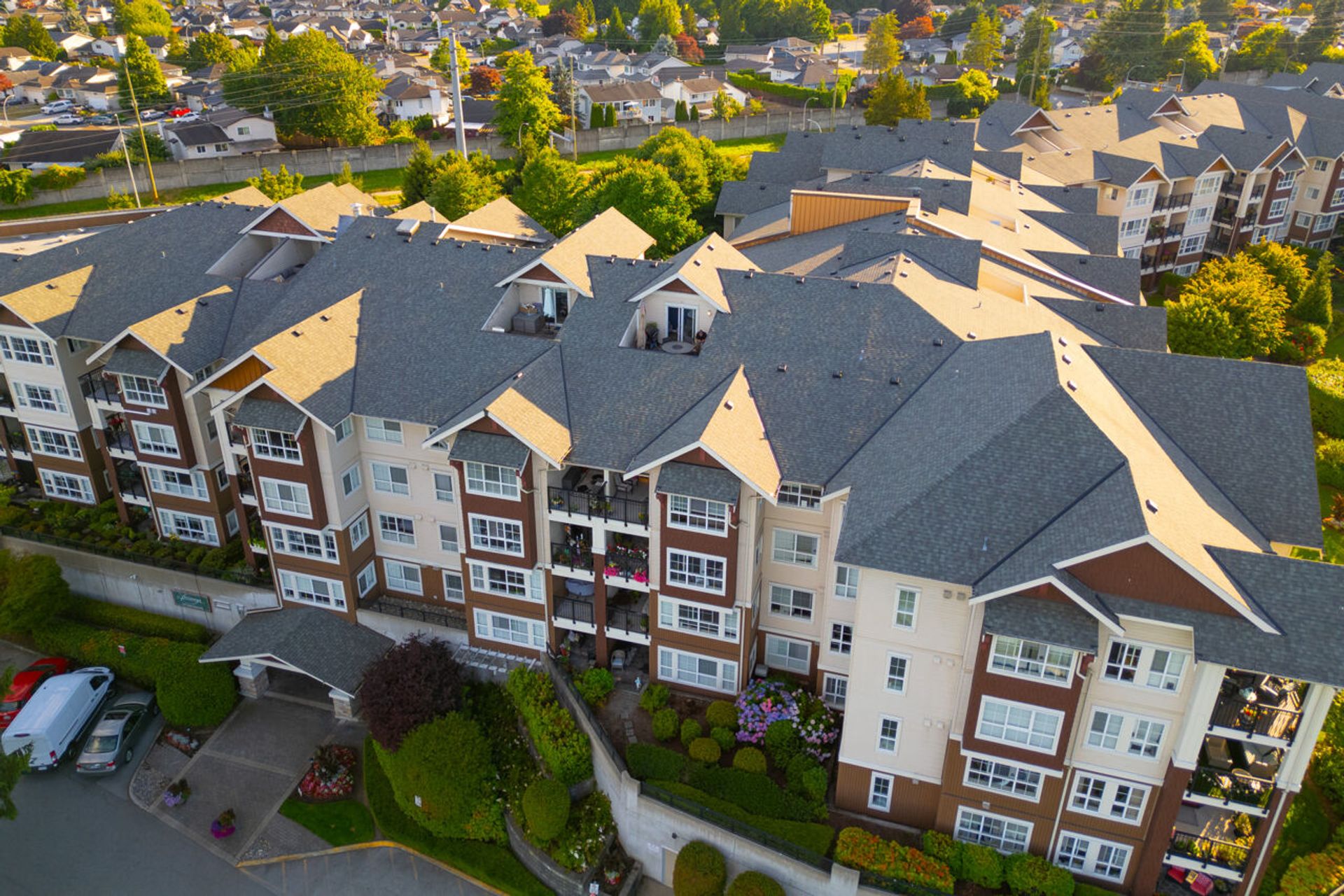 090 at 409 - 19677 Meadow Gardens Way, North Meadows PI, Pitt Meadows