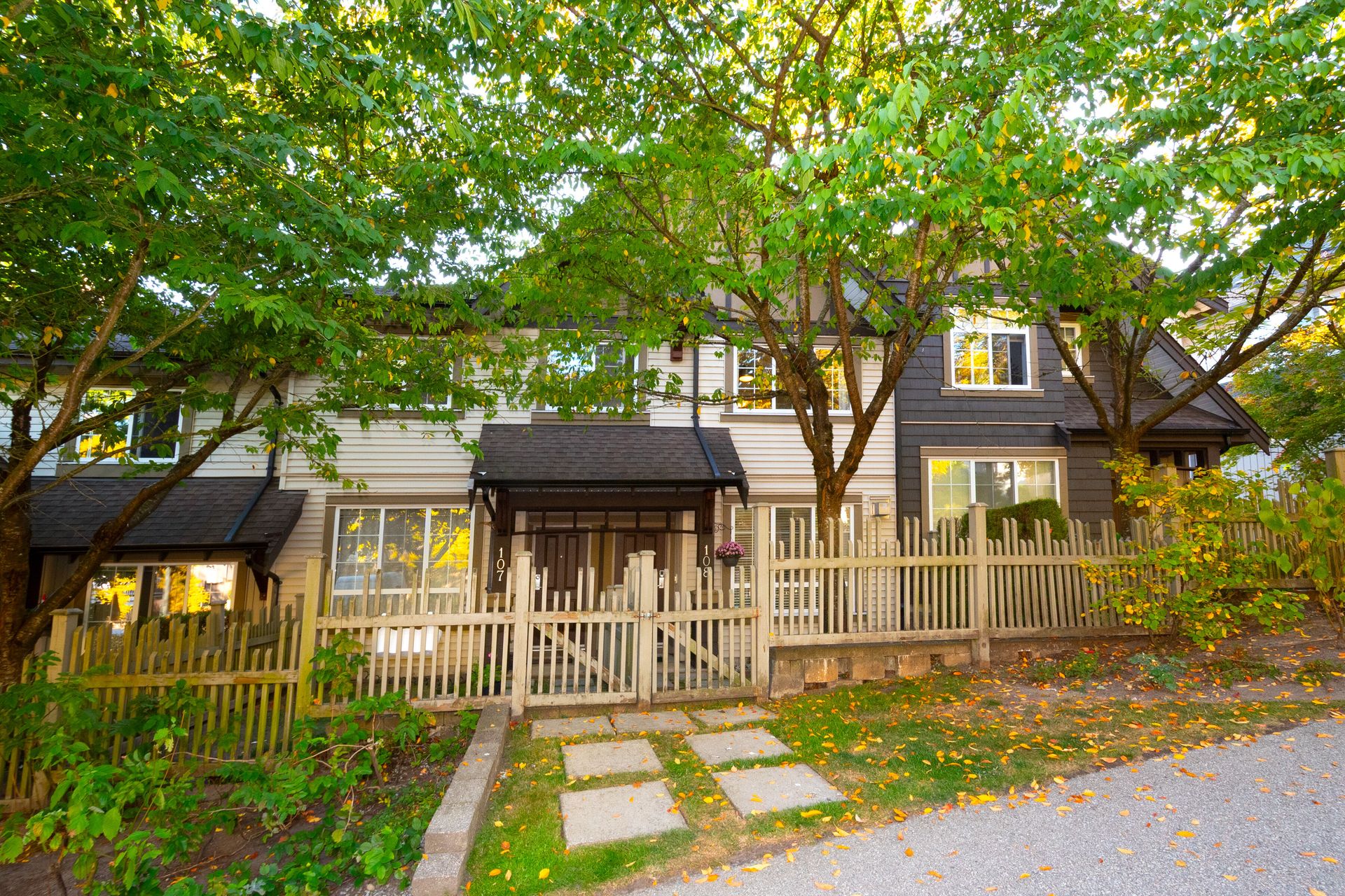 002 at 108 - 2200 Panorama Drive, Heritage Woods PM, Port Moody