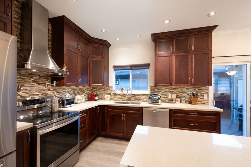 030 at 122 Blackberry Drive, Anmore, Port Moody