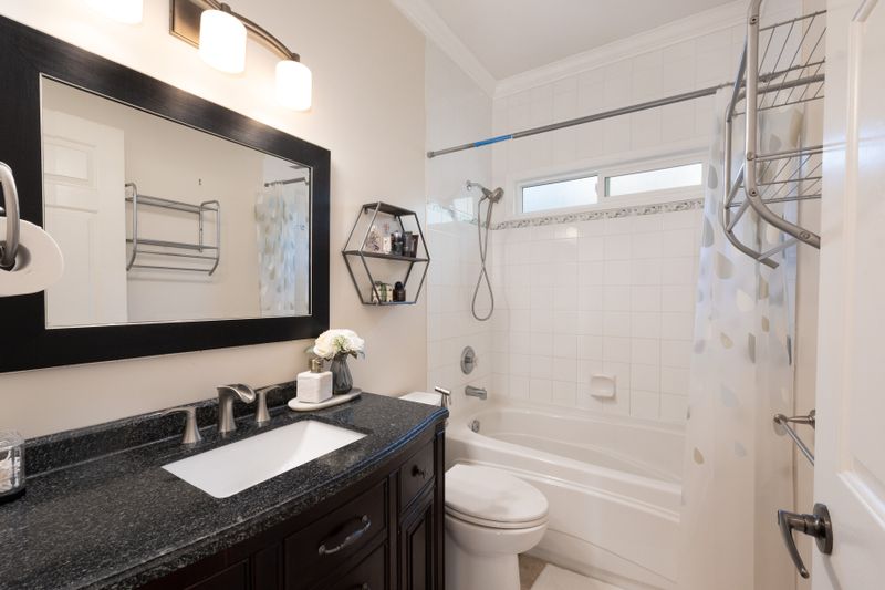 041 at 122 Blackberry Drive, Anmore, Port Moody