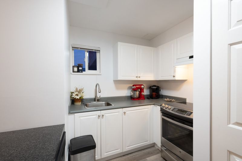 055 at 122 Blackberry Drive, Anmore, Port Moody