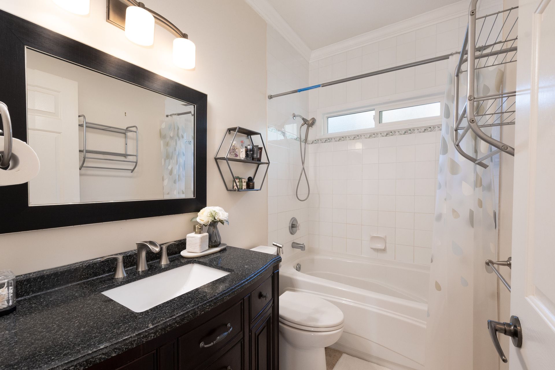 041 at 122 Blackberry Drive, Anmore, Port Moody