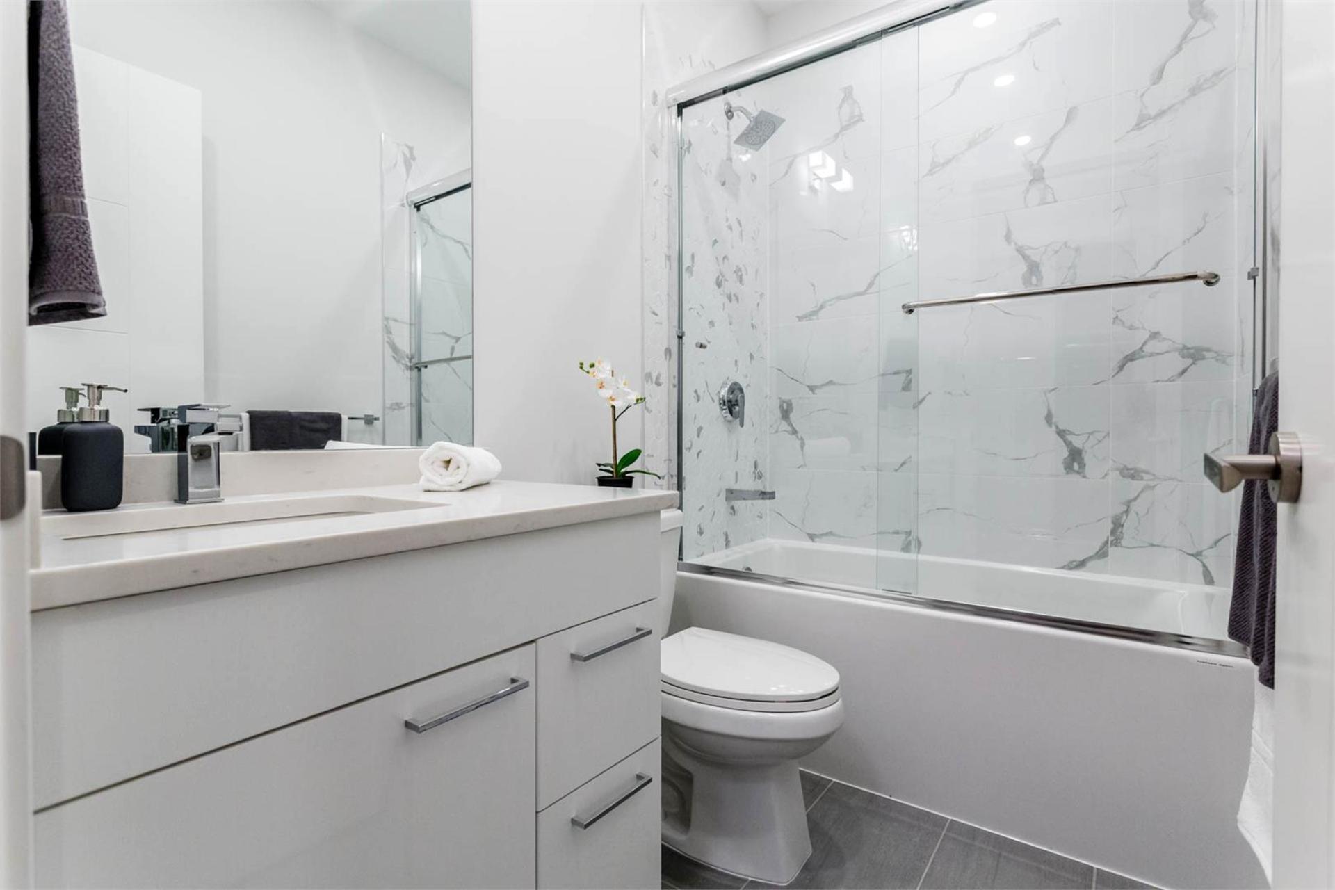 the-georgia-bathrom at 20702 Eastleigh Crescent, Langley City, Langley the-georgia-bathrom at 20702 Eastleigh Crescent, Langley City, Langley