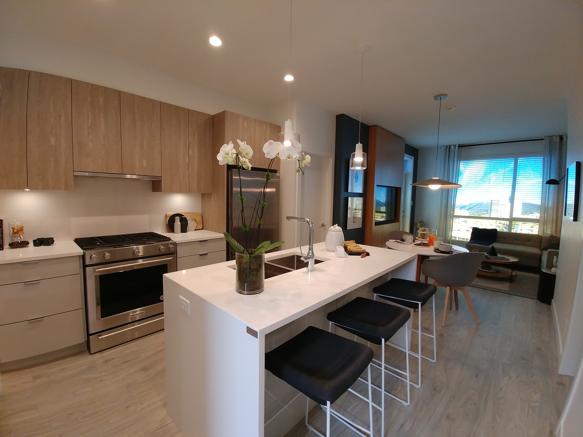 crest-kitchen at 150 East 8th Street, Lower Lonsdale, North Vancouver crest-kitchen at 150 East 8th Street, Lower Lonsdale, North Vancouver