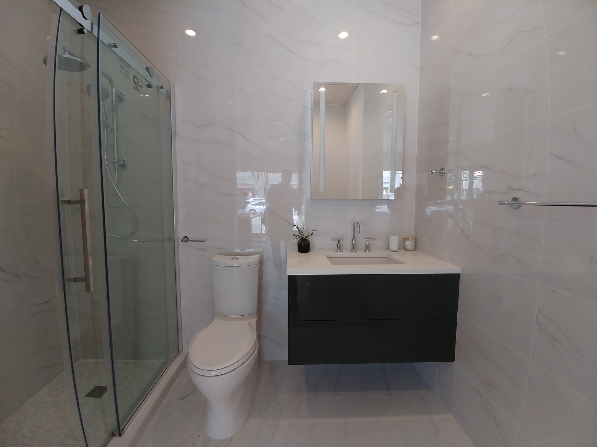 The Arbutus bathroom at 2880 Arbutus Street, Arbutus, Vancouver West The Arbutus bathroom at 2880 Arbutus Street, Arbutus, Vancouver West