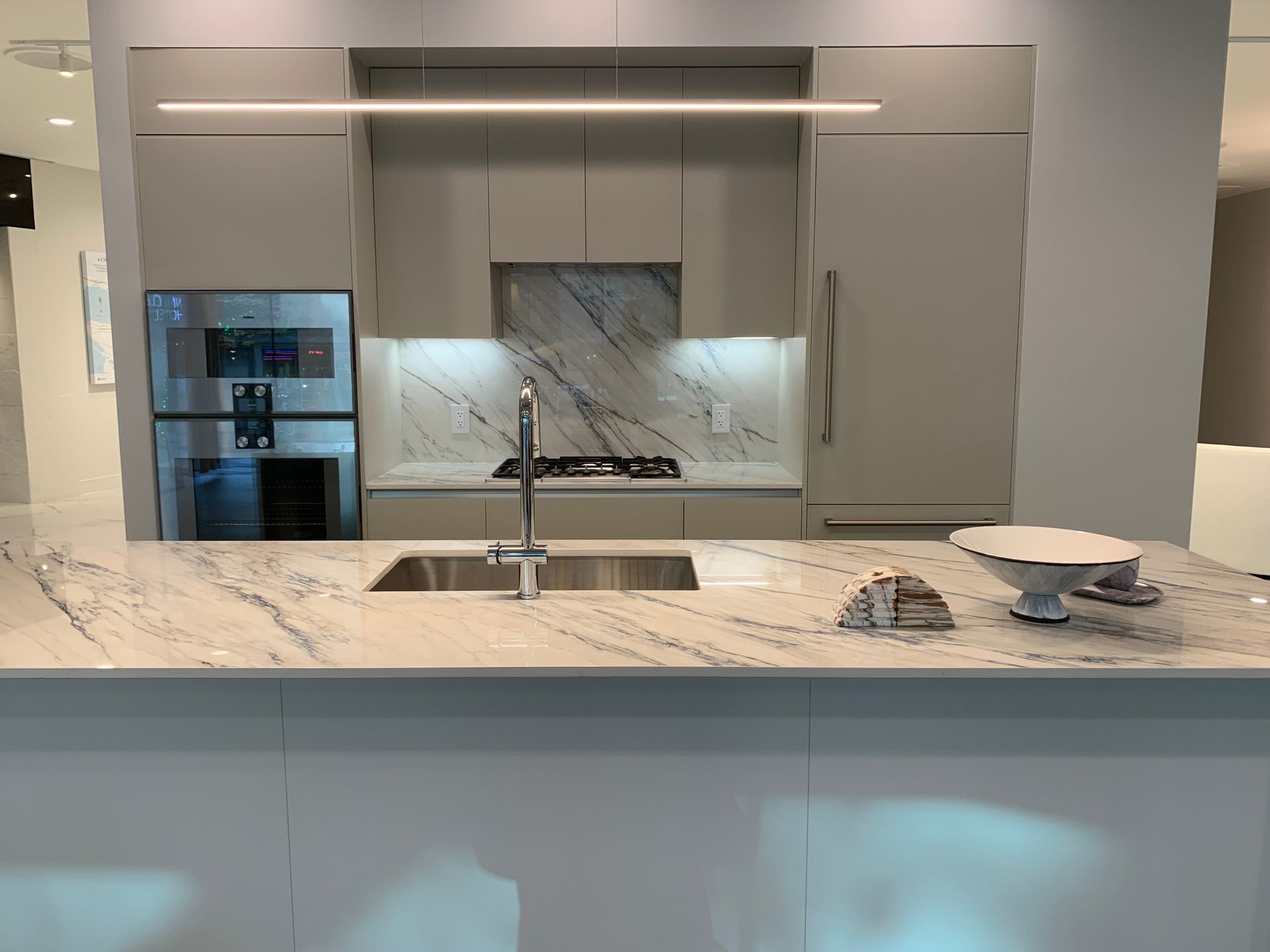 601 display kitchen with scavolini cabinets at 601 Beach Crescent, Downtown VW, Vancouver West 601 display kitchen with scavolini cabinets at 601 Beach Crescent, Downtown VW, Vancouver West