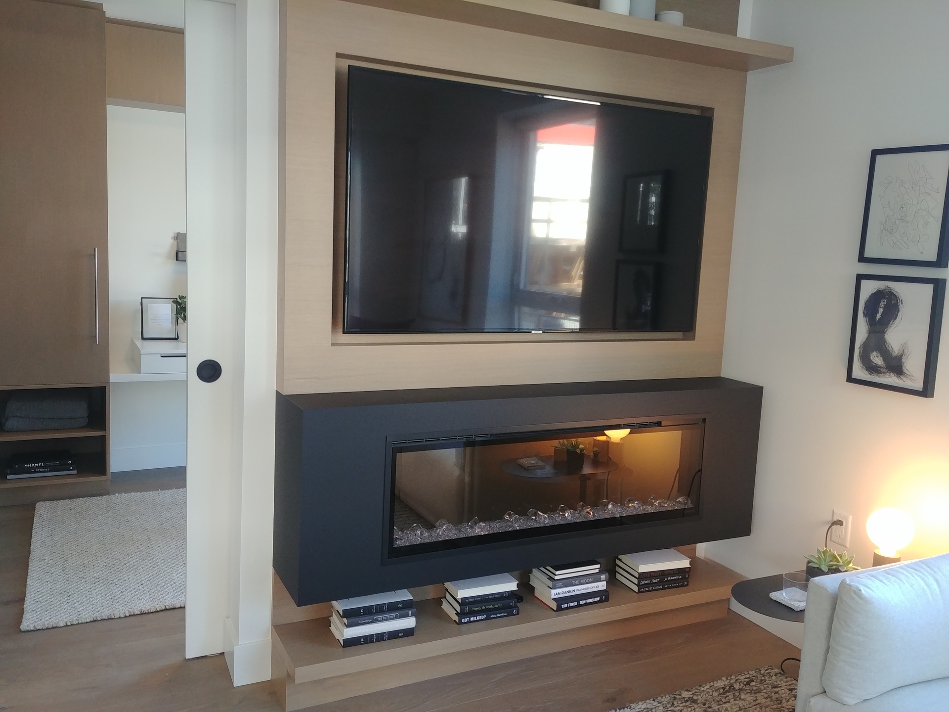 shift-electric-fireplace-and-millwork-included at 5089 Quebec Street, Main, Vancouver East shift-electric-fireplace-and-millwork-included at 5089 Quebec Street, Main, Vancouver East