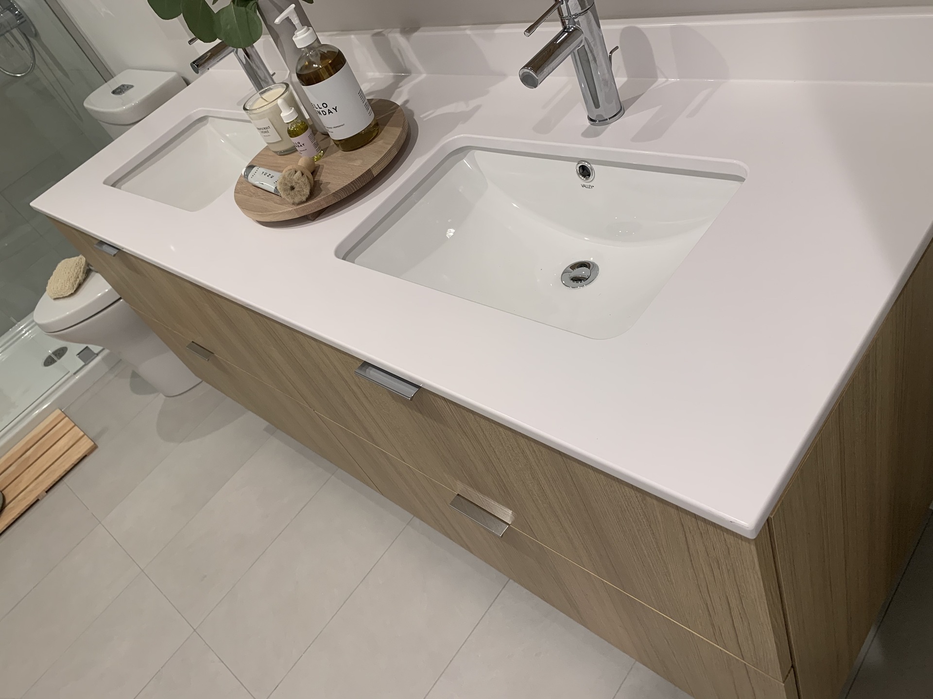 Kin - double sink in ensuite bathroom at 7470 Buller Avenue, Metrotown, Burnaby South Kin - double sink in ensuite bathroom at 7470 Buller Avenue, Metrotown, Burnaby South