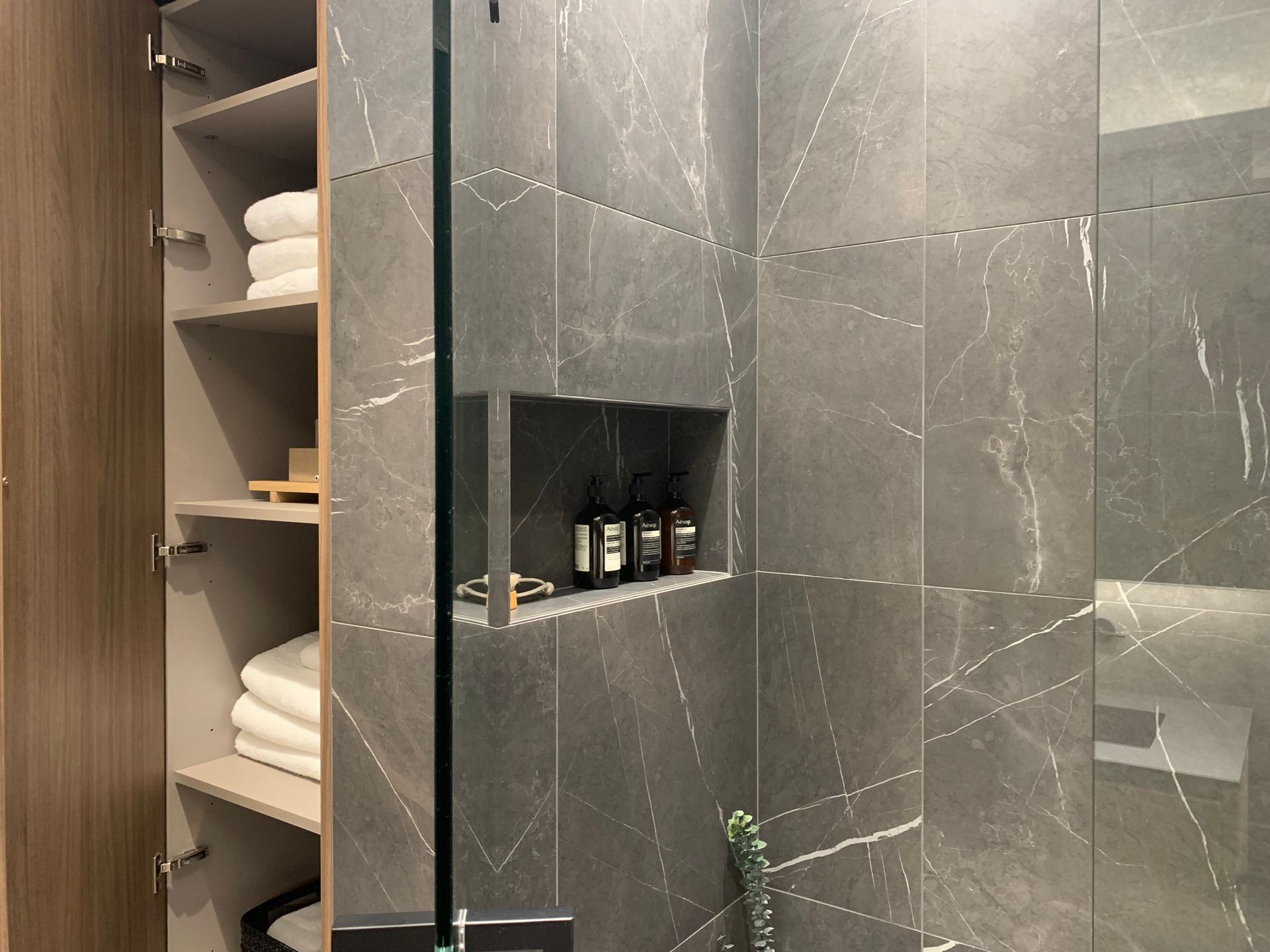 w16 ensuite shower niche at 3220 Cambie Street, Cambie, Vancouver West w16 ensuite shower niche at 3220 Cambie Street, Cambie, Vancouver West
