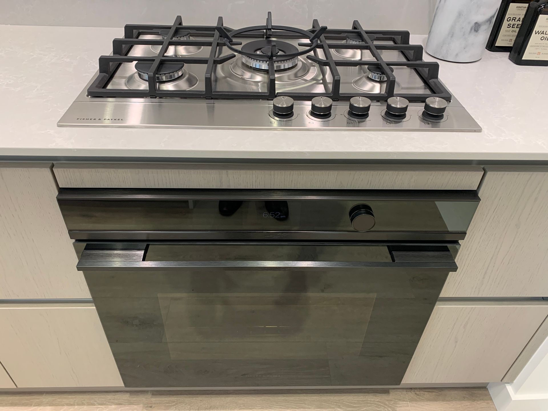 Artesia full sized Fisher & Paykel oven and cooktop at 4275 Grange Street, Metrotown, Burnaby South Artesia full sized Fisher & Paykel oven and cooktop at 4275 Grange Street, Metrotown, Burnaby South