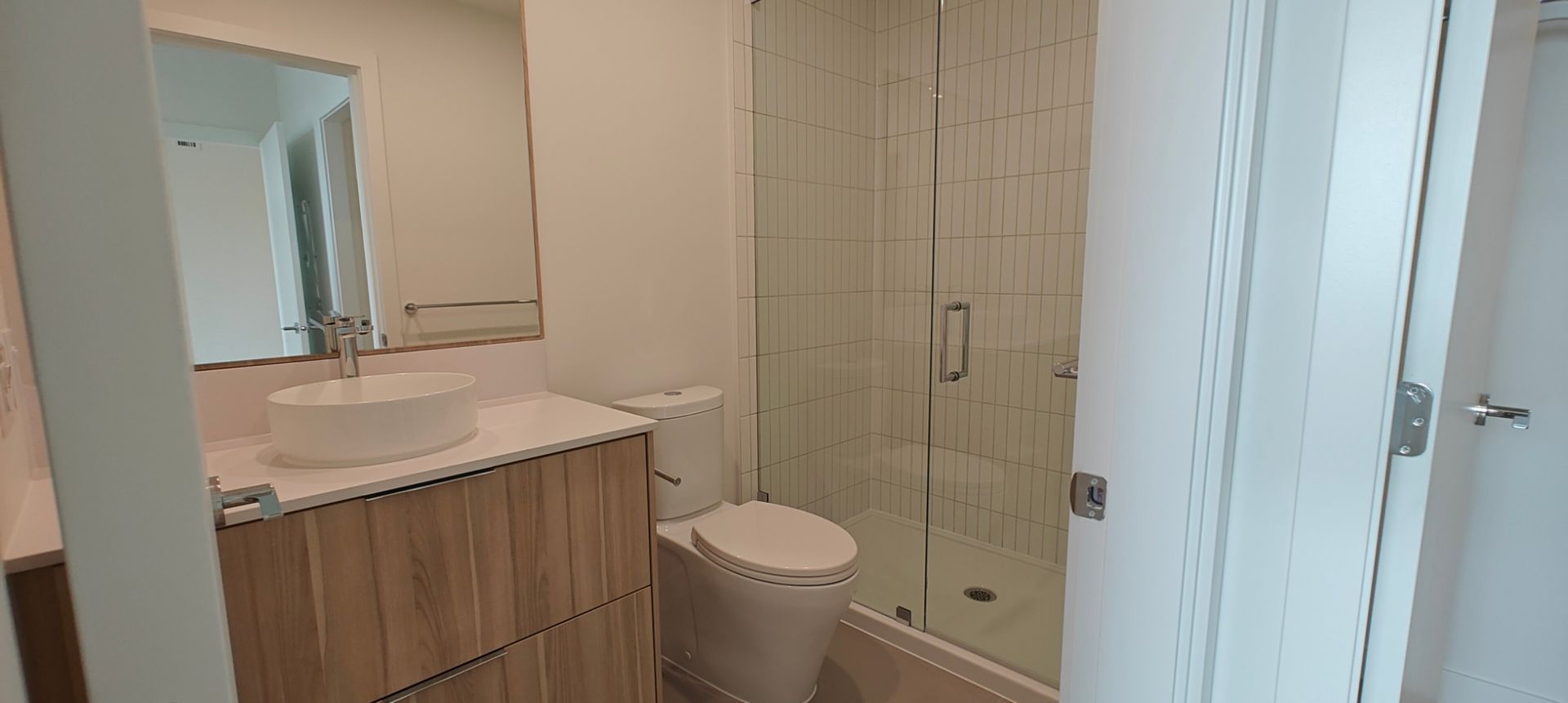 bathroom-grafia at 2406 Garden Drive, Grandview Woodland, Vancouver East bathroom-grafia at 2406 Garden Drive, Grandview Woodland, Vancouver East