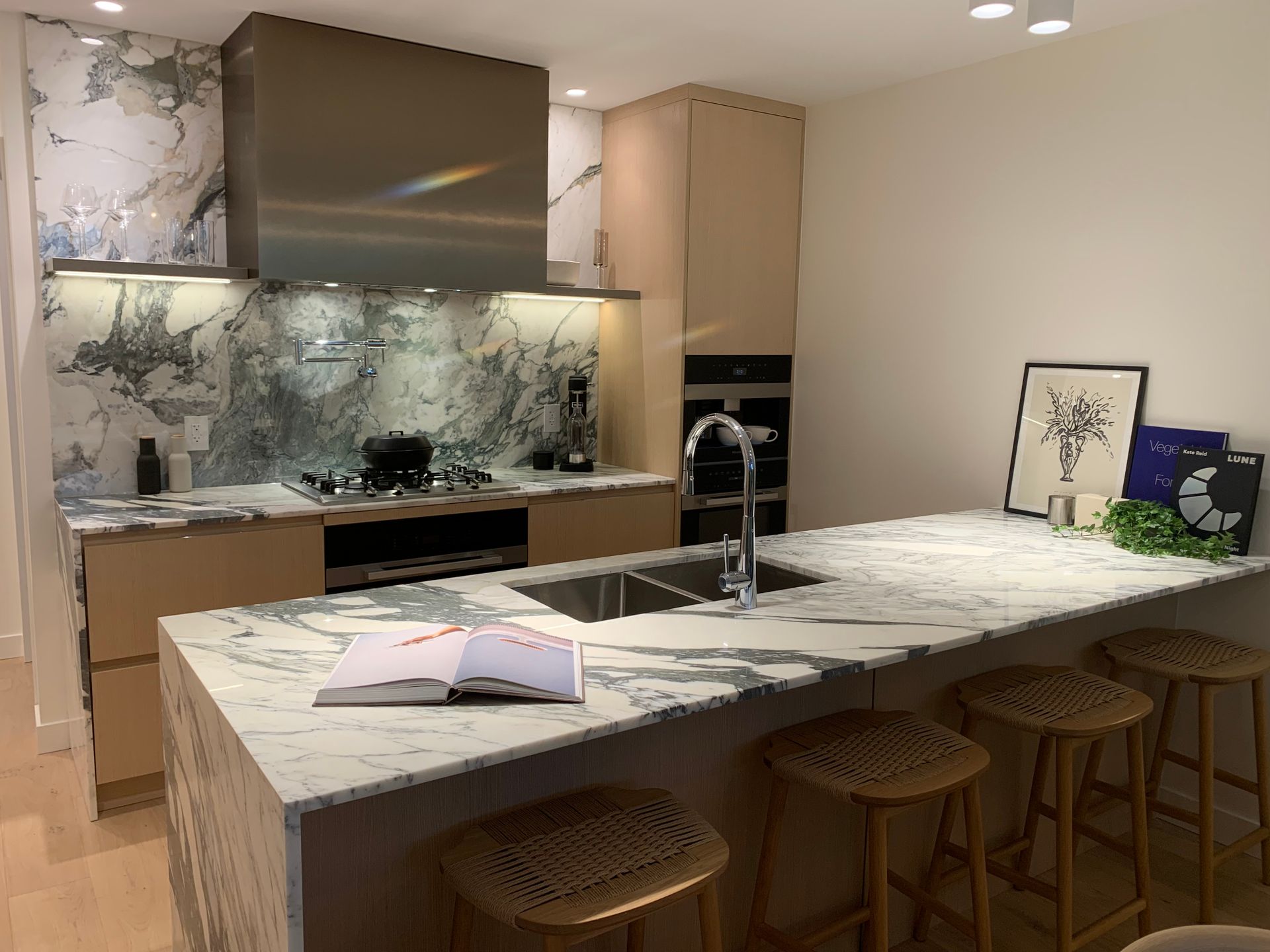 ashleigh display kitchen at 5080 & 5138 Ash Street, Oakridge VW, Vancouver West ashleigh display kitchen at 5080 & 5138 Ash Street, Oakridge VW, Vancouver West