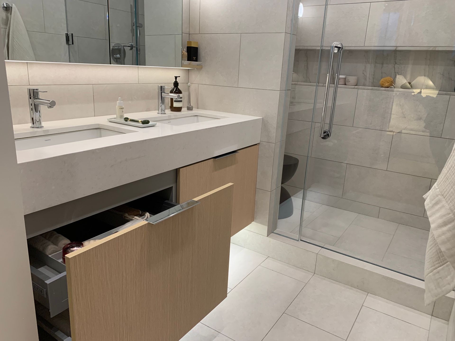 ashleigh ensuite vanity at 5080 & 5138 Ash Street, Oakridge VW, Vancouver West ashleigh ensuite vanity at 5080 & 5138 Ash Street, Oakridge VW, Vancouver West