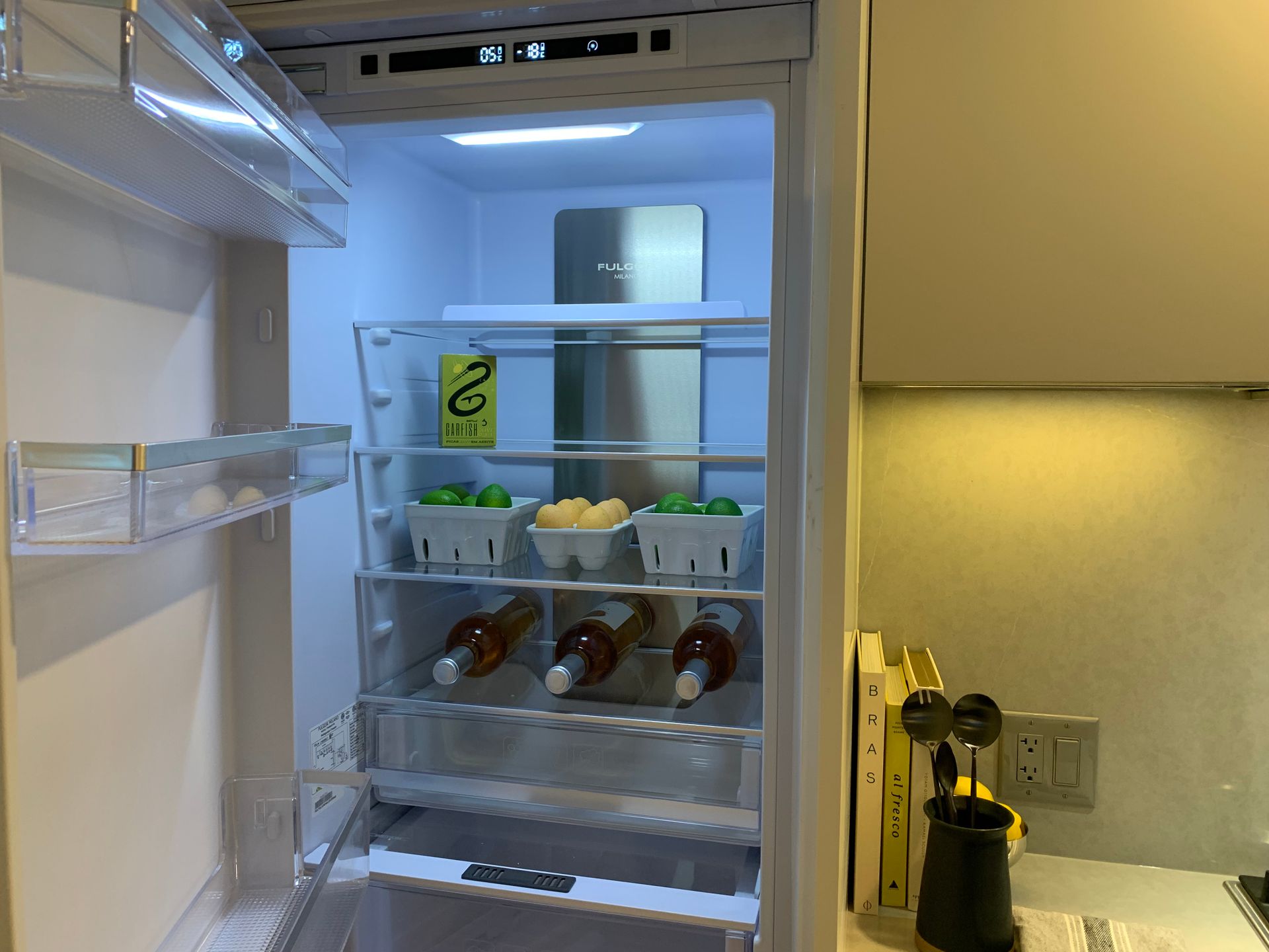 one bed integrated fridge at 635 Gardena Drive, Coquitlam West, Coquitlam one bed integrated fridge at 635 Gardena Drive, Coquitlam West, Coquitlam