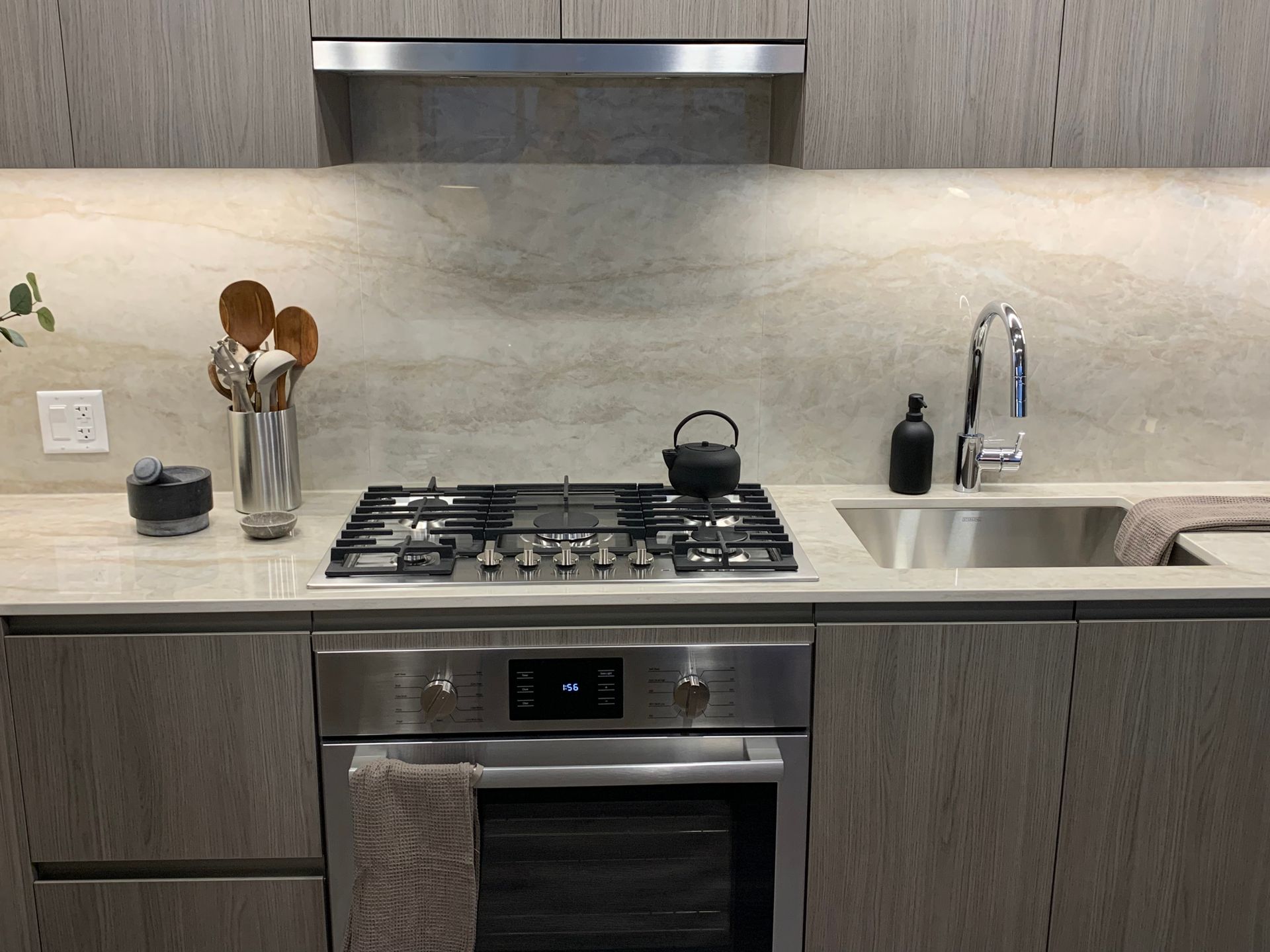 solhouse junior 2 bed kitchen at 6031 Wilson Avenue, Metrotown, Burnaby South solhouse junior 2 bed kitchen at 6031 Wilson Avenue, Metrotown, Burnaby South