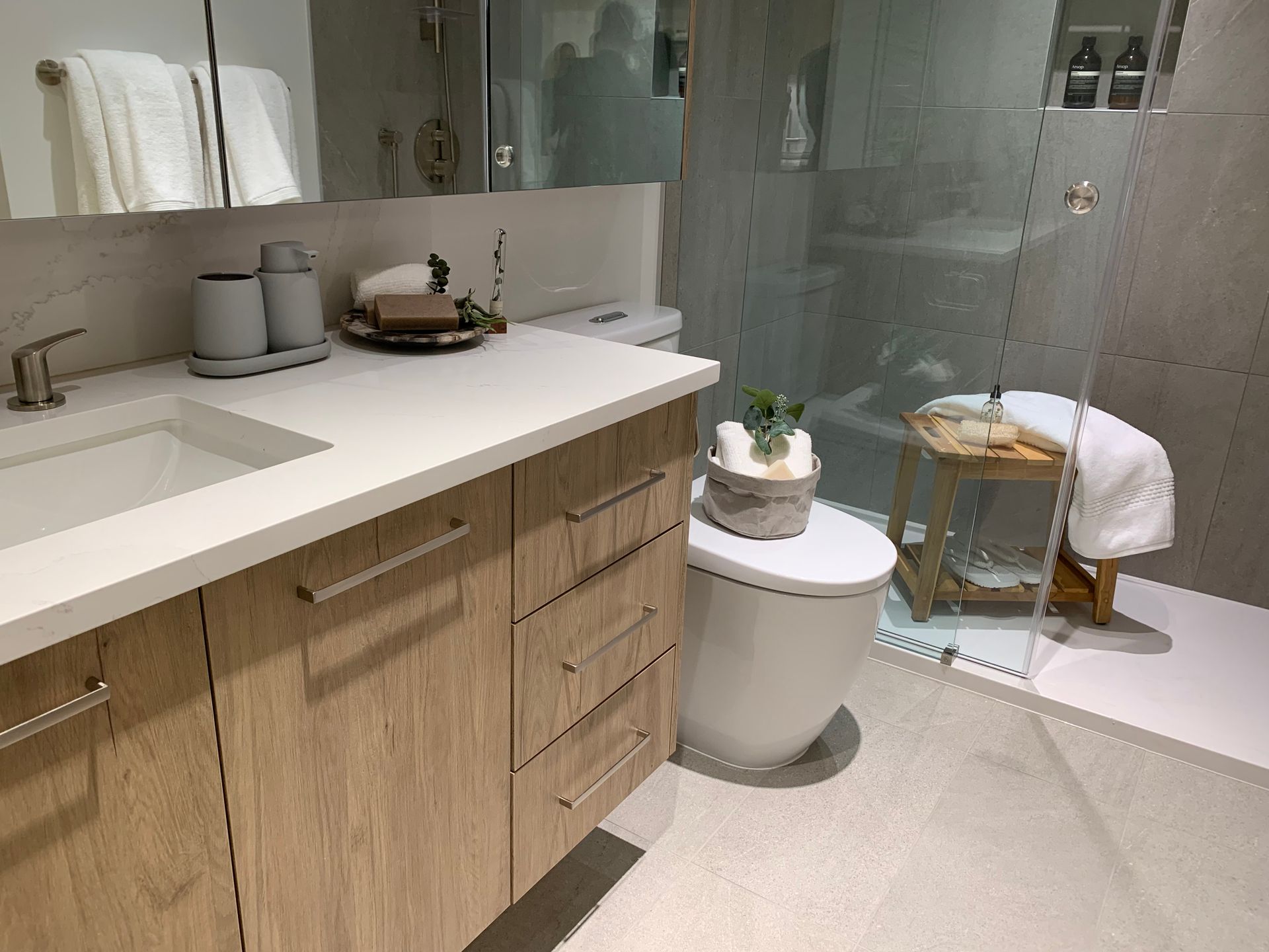 lodana bathroom display at 571-609 Rochester Avenue, Coquitlam West, Coquitlam lodana bathroom display at 571-609 Rochester Avenue, Coquitlam West, Coquitlam