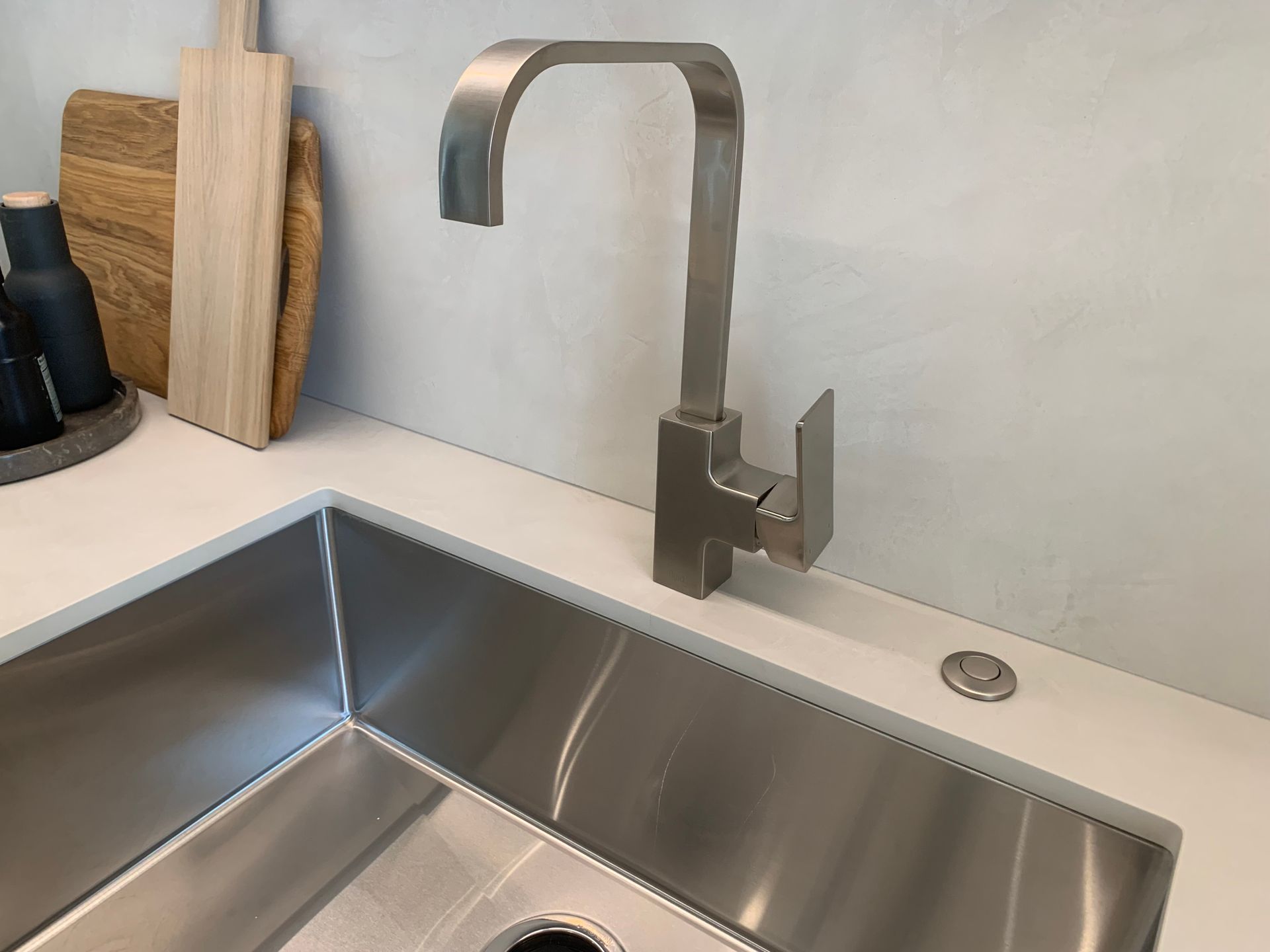 Soenhaus - kitchen faucet detail at 710 Como Lake Avenue, Coquitlam West, Coquitlam Soenhaus - kitchen faucet detail at 710 Como Lake Avenue, Coquitlam West, Coquitlam