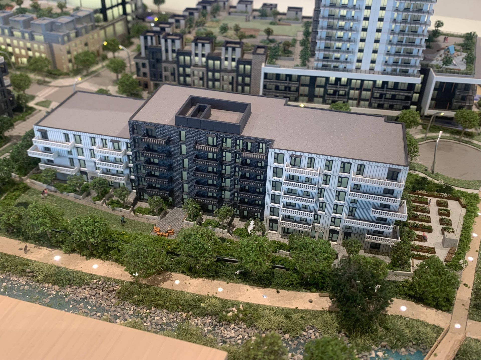 Chapter south building model west faacde at 58-78 Kong Court, Coquitlam Chapter south building model west faacde at 58-78 Kong Court, Coquitlam