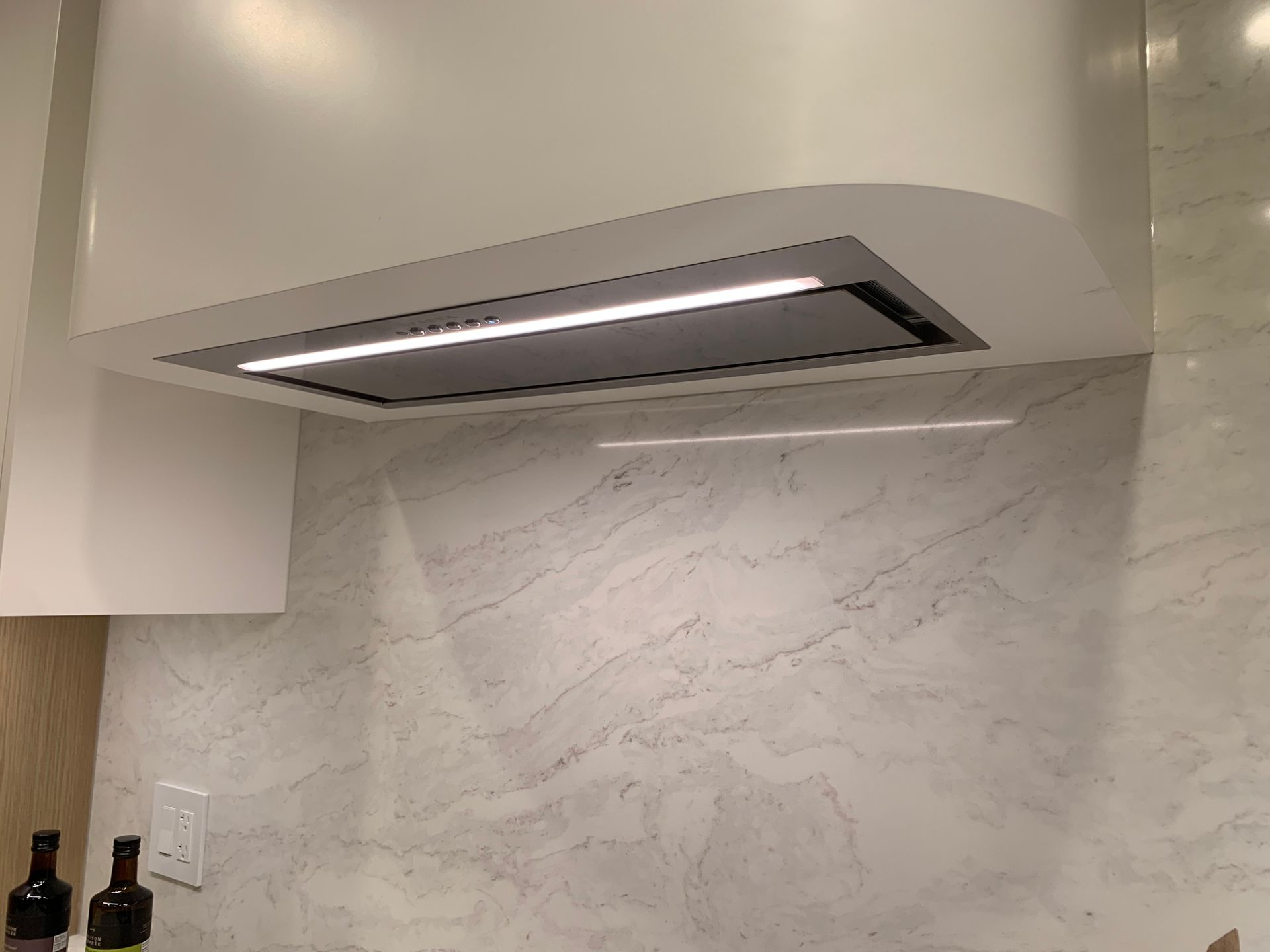 rhodes extractor hood at 5235-5275 Kersland Drive, Cambie, Vancouver West rhodes extractor hood at 5235-5275 Kersland Drive, Cambie, Vancouver West