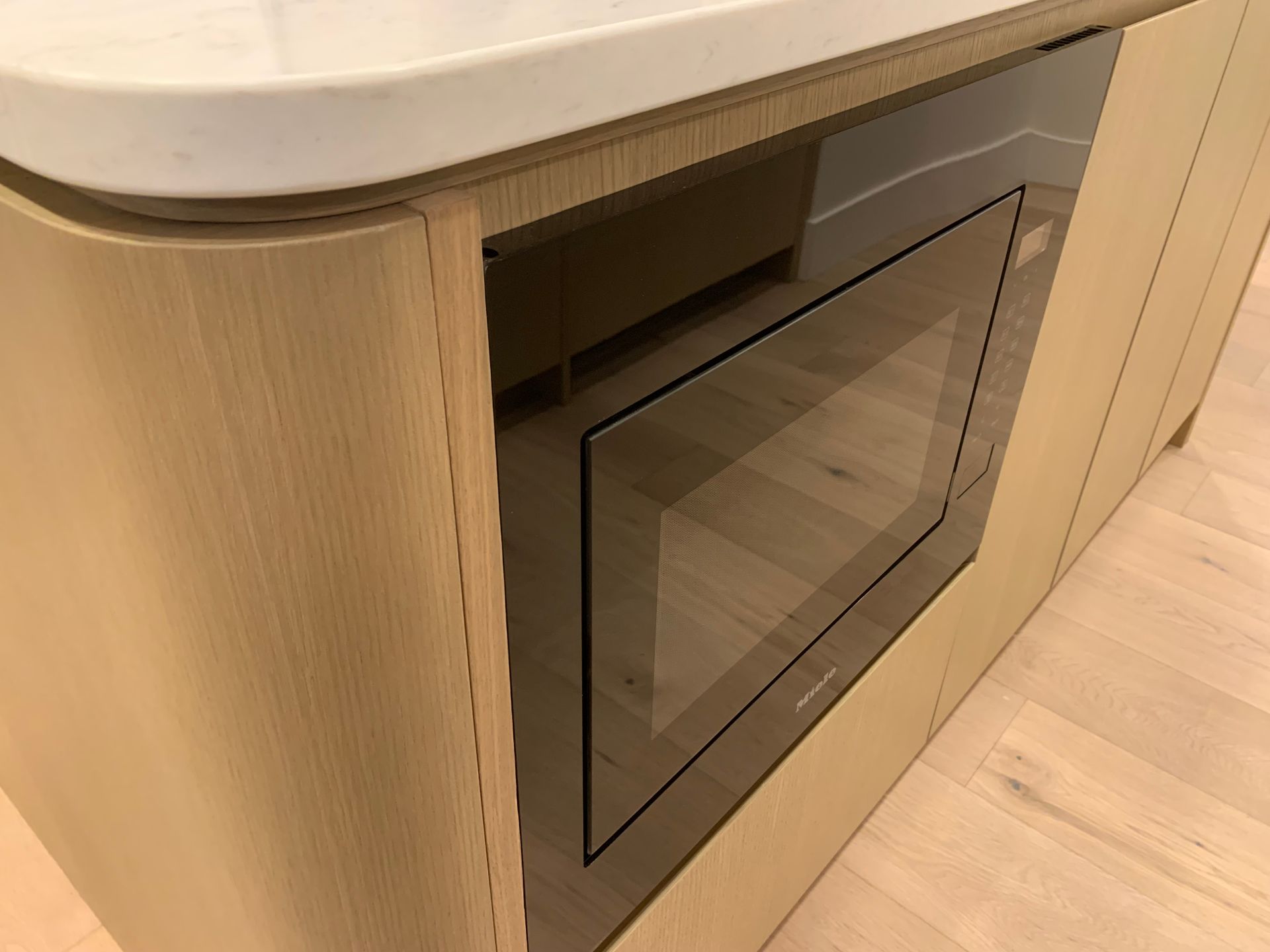 rhodes built in miele microwave at 5235-5275 Kersland Drive, Cambie, Vancouver West rhodes built in miele microwave at 5235-5275 Kersland Drive, Cambie, Vancouver West