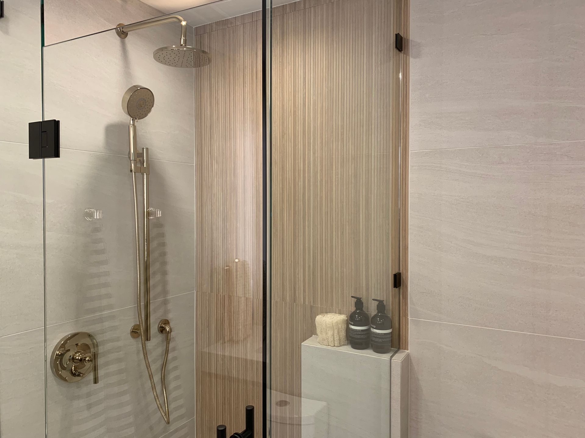 rhodes shower at 5235-5275 Kersland Drive, Cambie, Vancouver West rhodes shower at 5235-5275 Kersland Drive, Cambie, Vancouver West
