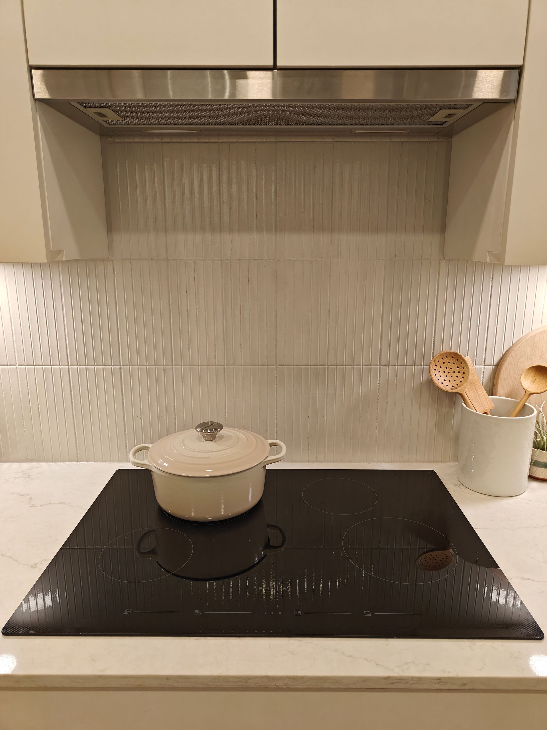 East Junction Fulgor Milano induction cooktop at 2465 Semlin Drive, Grandview Woodland, Vancouver East East Junction Fulgor Milano induction cooktop at 2465 Semlin Drive, Grandview Woodland, Vancouver East