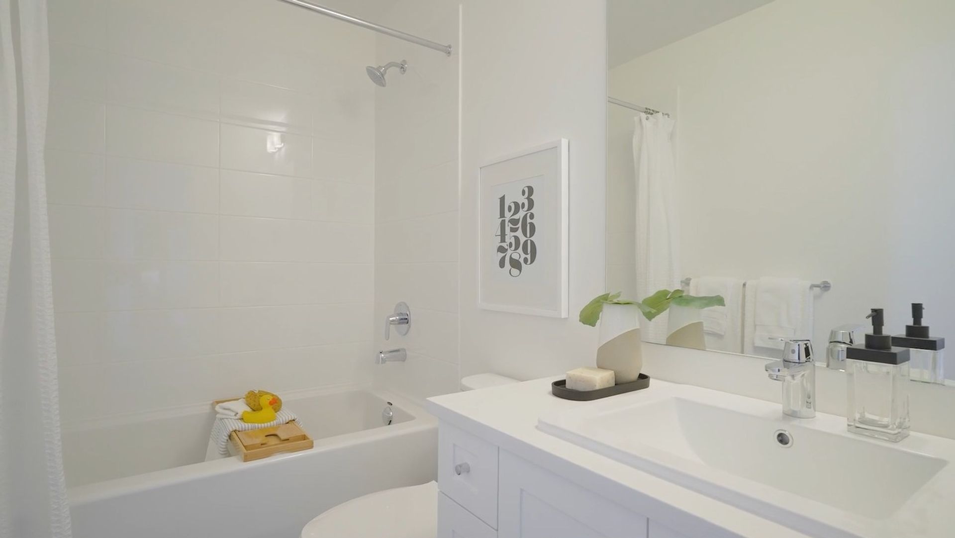 bathroom at 14778 106 Avenue, Surrey bathroom at 14778 106 Avenue, Surrey