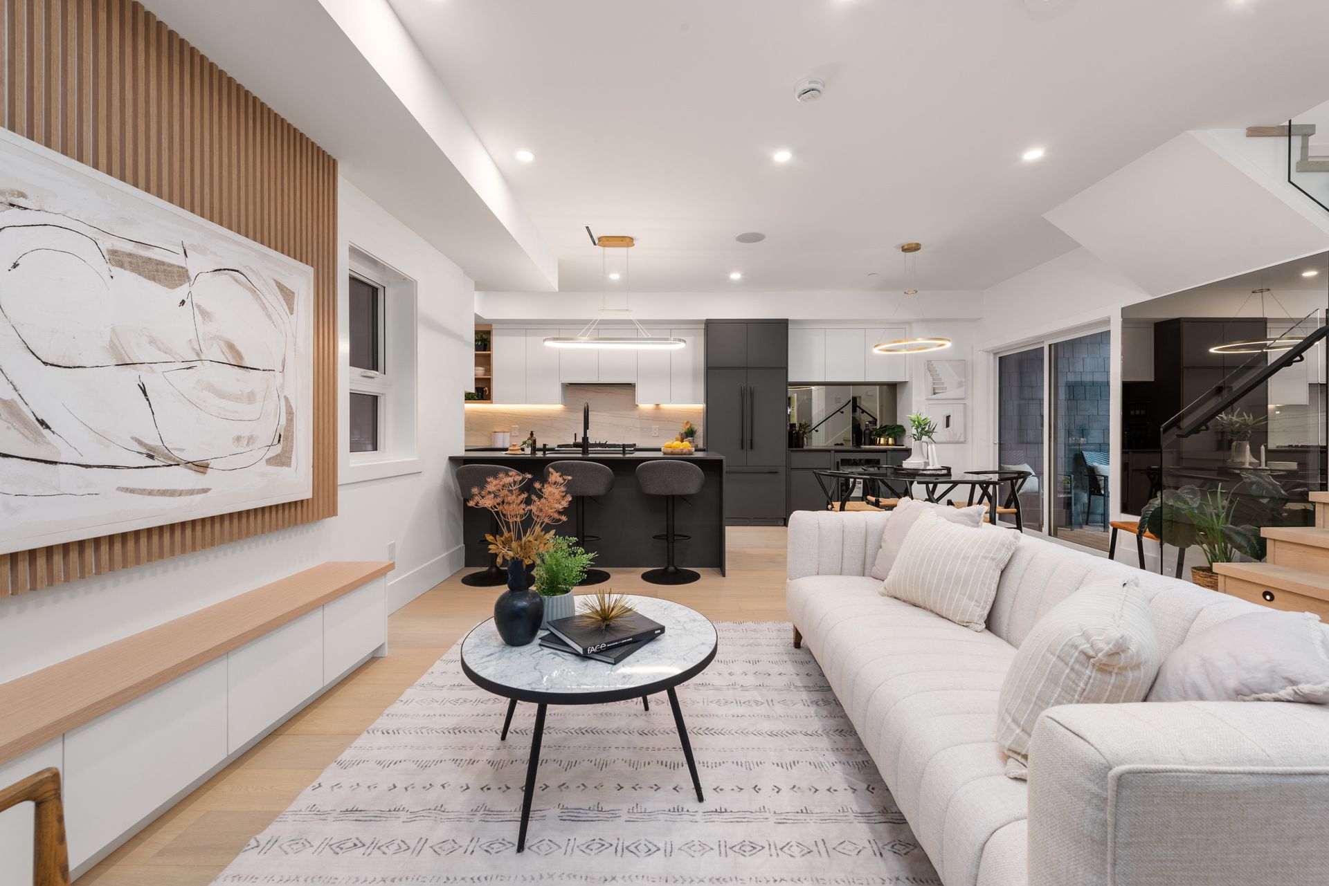 living-space at 365 33rd Avenue, Main, Vancouver East living-space at 365 33rd Avenue, Main, Vancouver East
