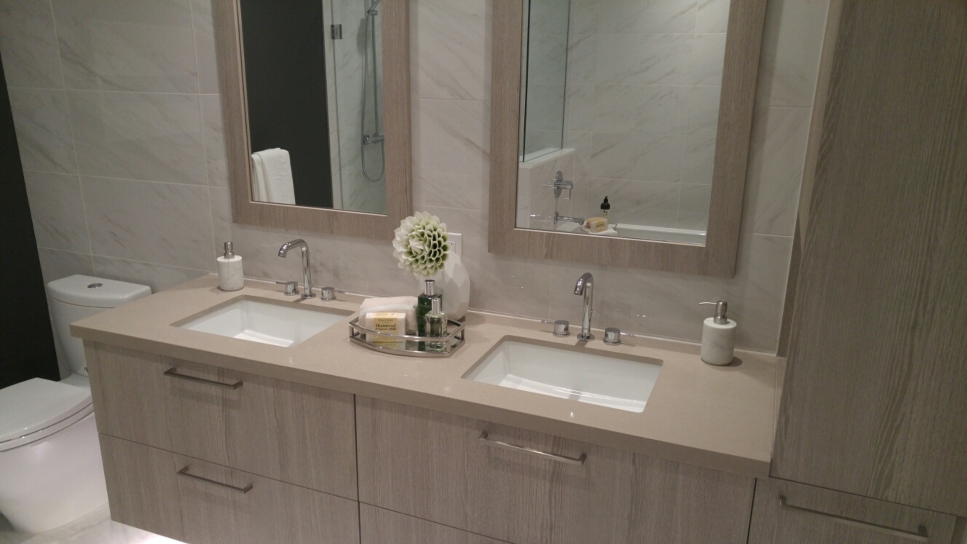 green-on-queensbury-ensuite-vanity at 708 East Third, Queensbury, North Vancouver green-on-queensbury-ensuite-vanity at 708 East Third, Queensbury, North Vancouver