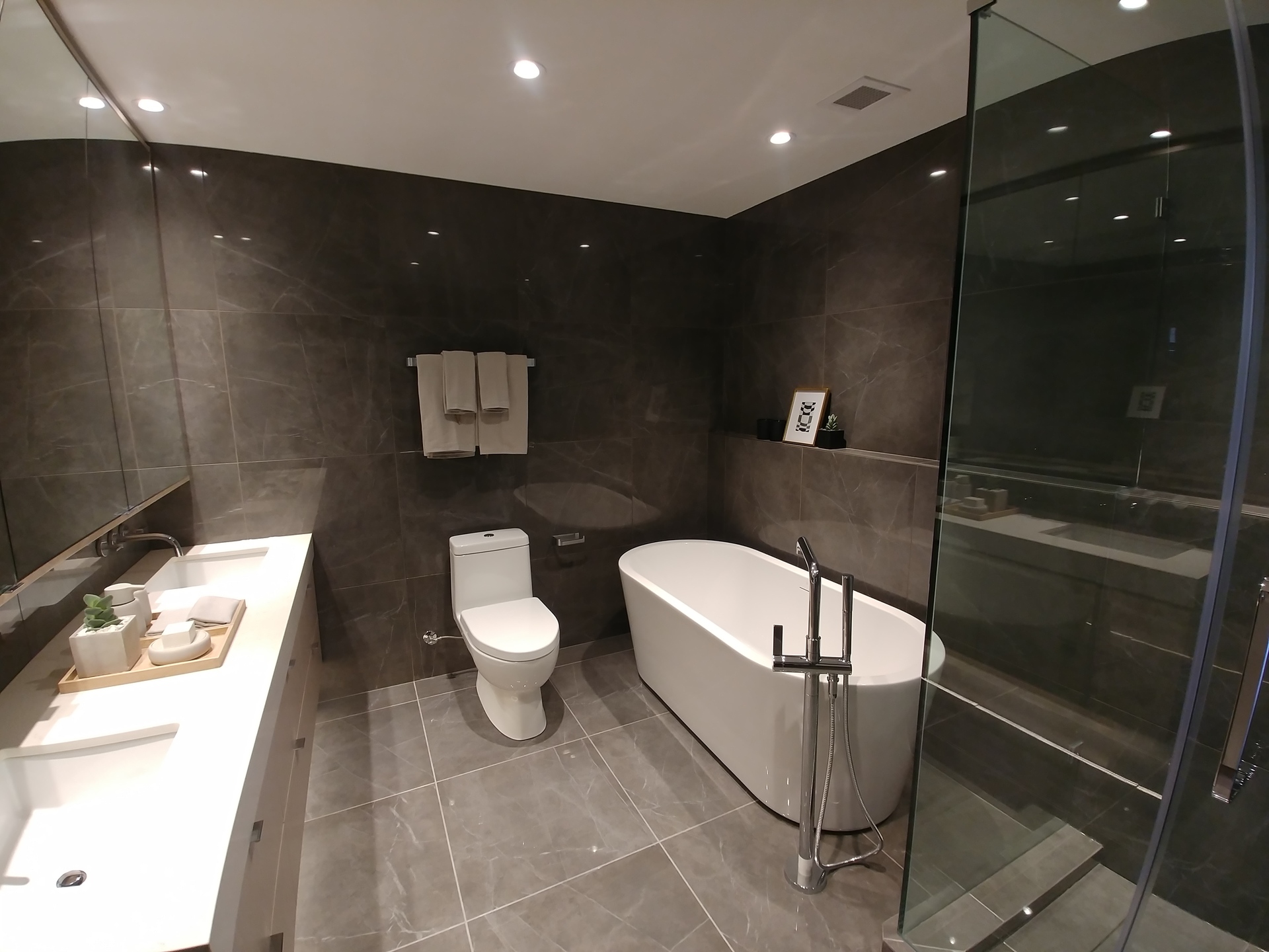 amber-bathroom at 633 West King Edward Avenue, Cambie, Vancouver West amber-bathroom at 633 West King Edward Avenue, Cambie, Vancouver West