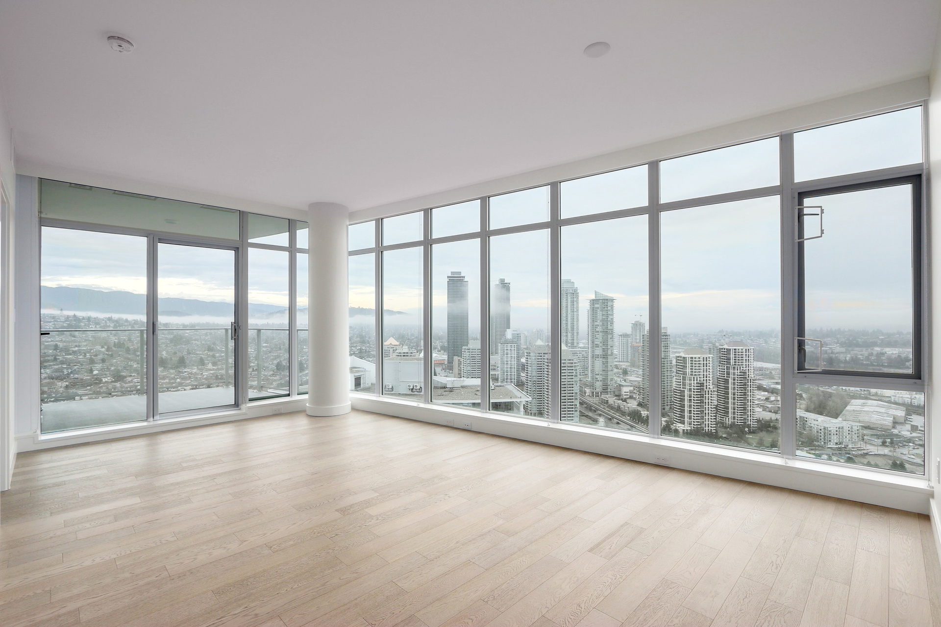 Fabulous Mountain and City Views at 3610 - 1788 Gilmore Avenue, Willingdon Heights, Burnaby North Fabulous Mountain and City Views at 3610 - 1788 Gilmore Avenue, Willingdon Heights, Burnaby North